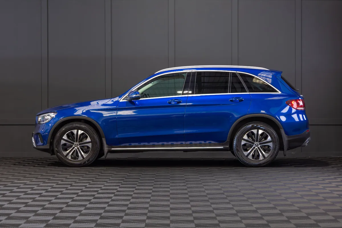 192 Mercedes-Benz GLC 220d 4Matic - Image 3
