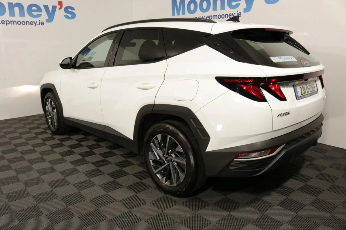 Hyundai Tucson Executive 1.6l Diesel SUV - Image 4