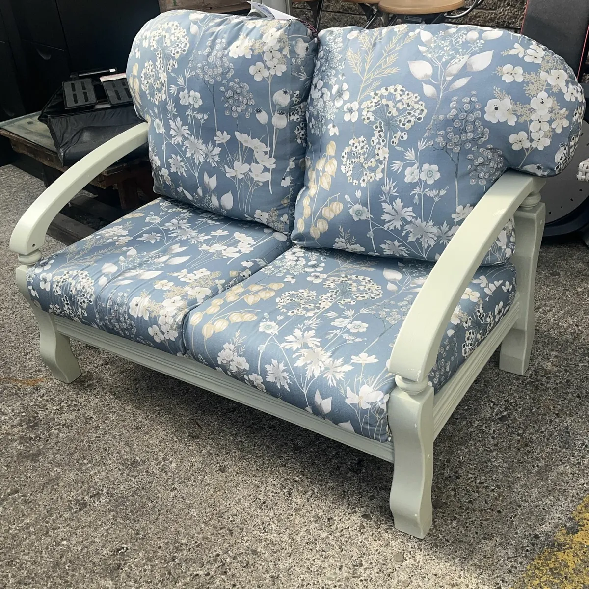 Elegant two seater Sofa - Image 1
