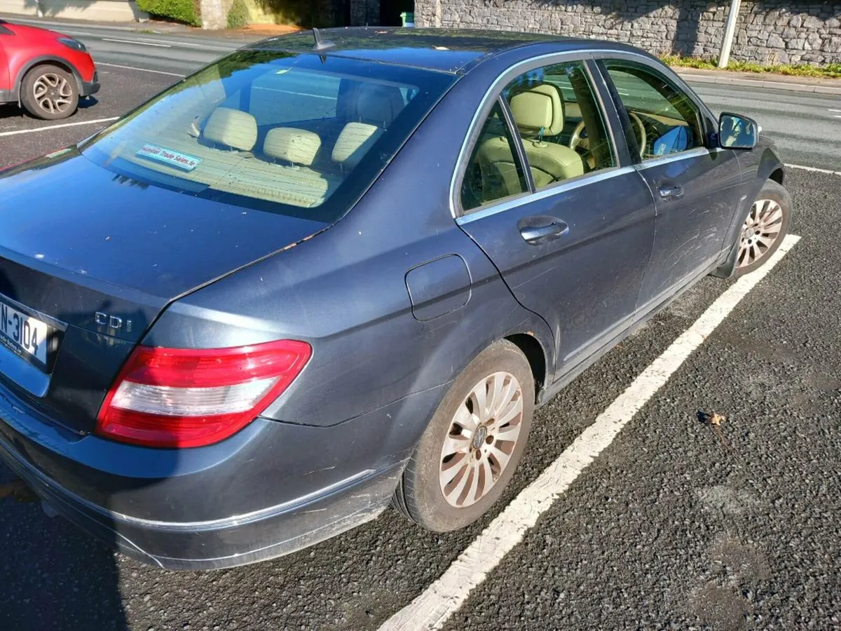Mercedes - Image 3