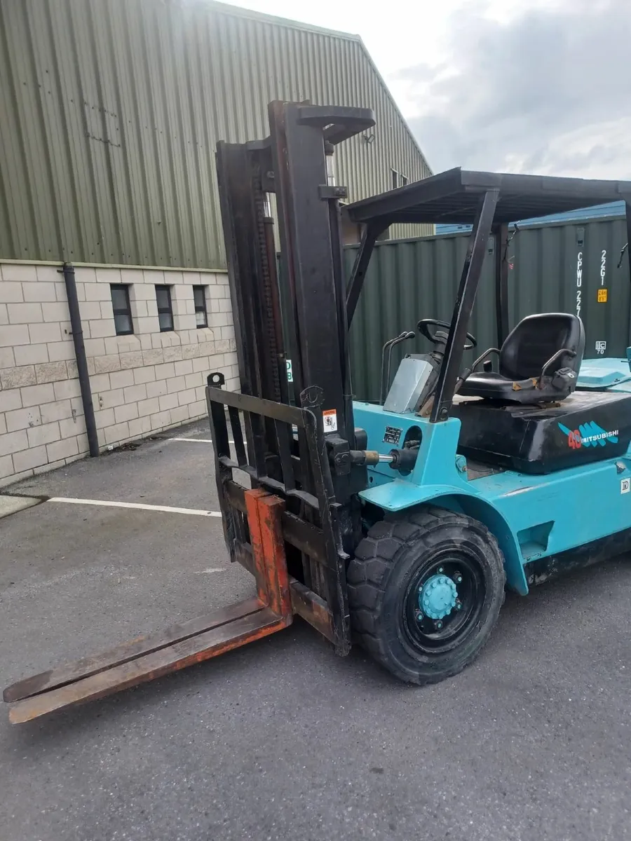 Forklift - Image 2