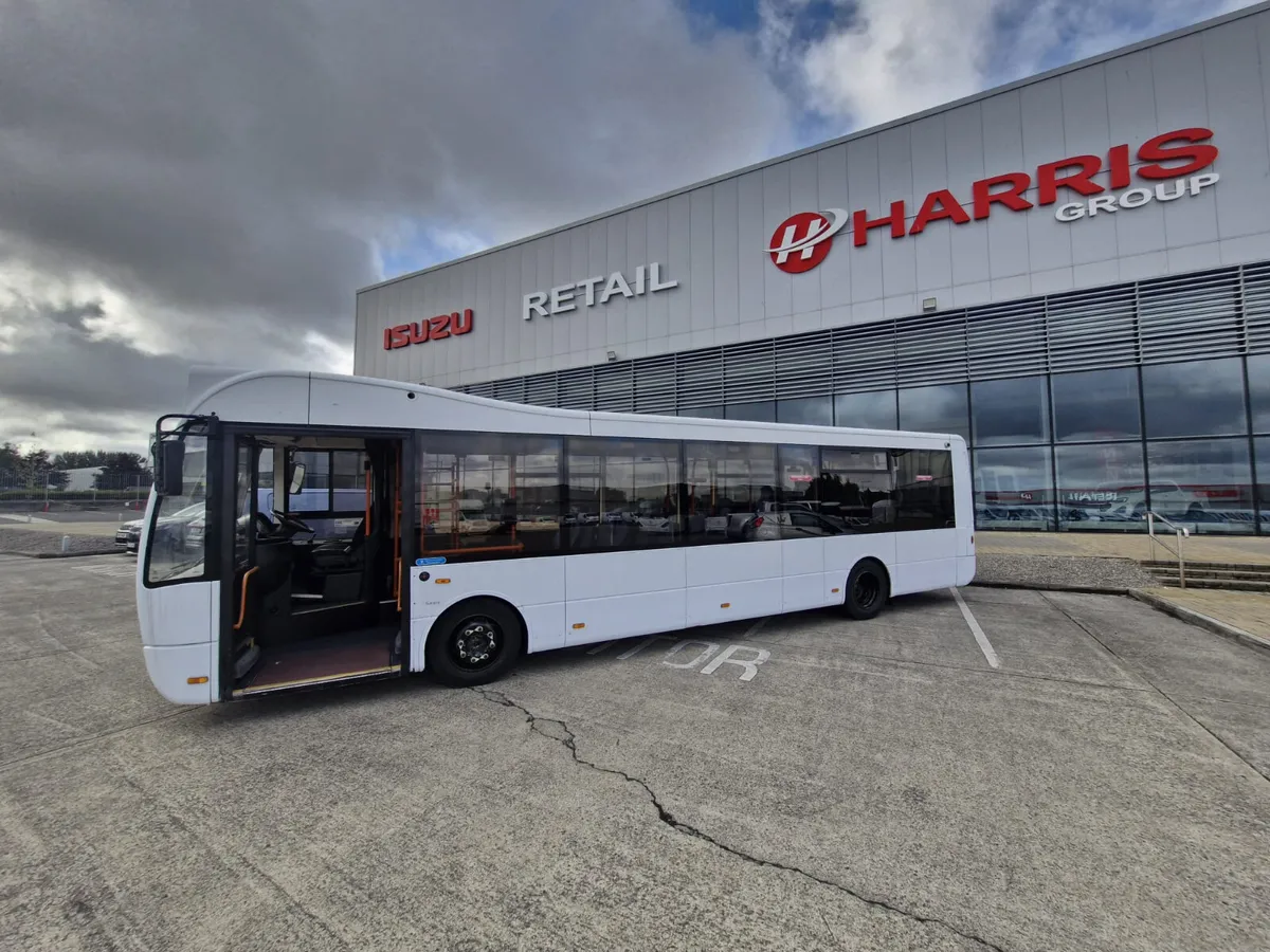 Optare Versa 2015 – Low Floor - Image 2