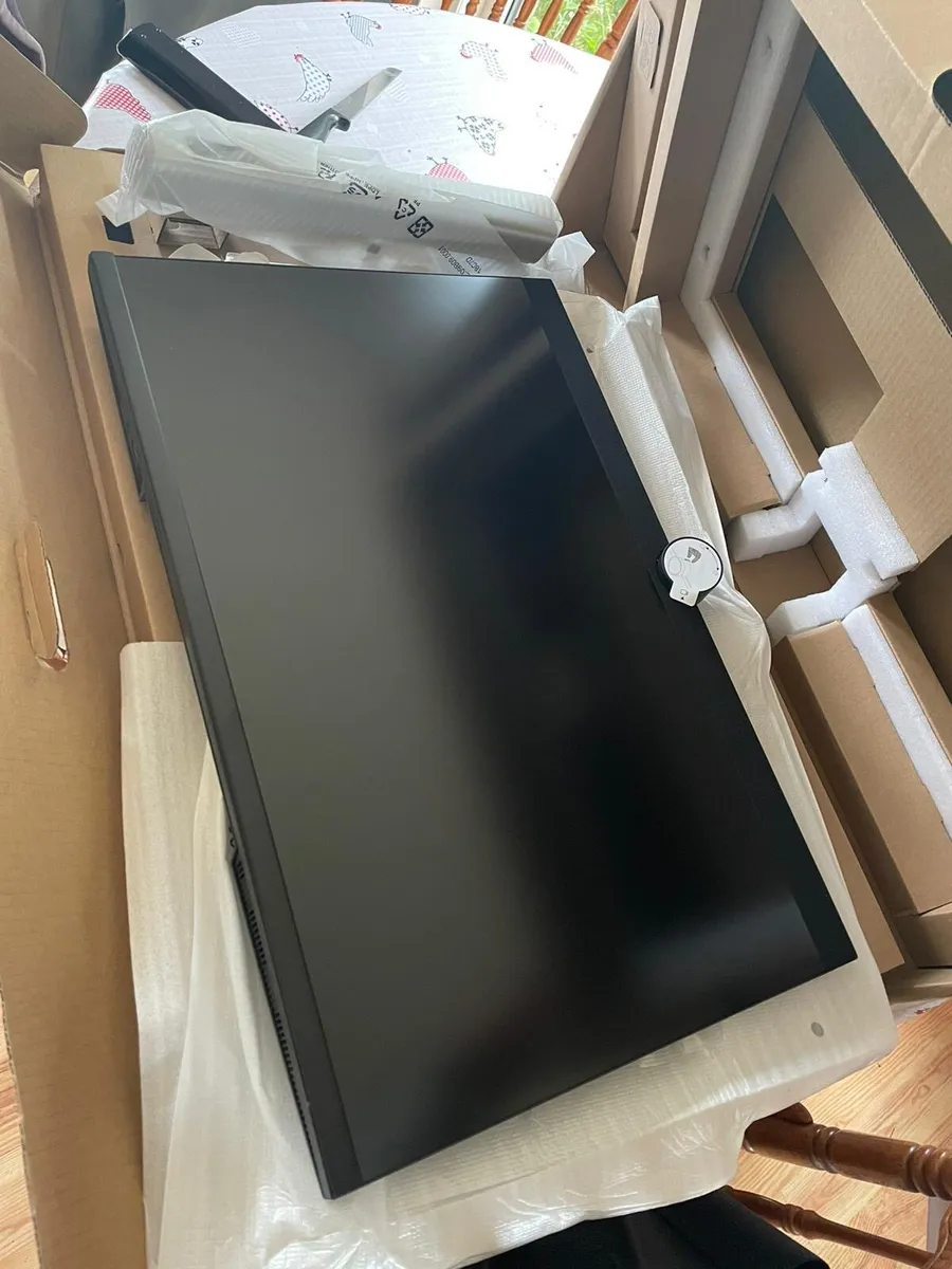 Dell P2724DEB PC Monitor - Image 1