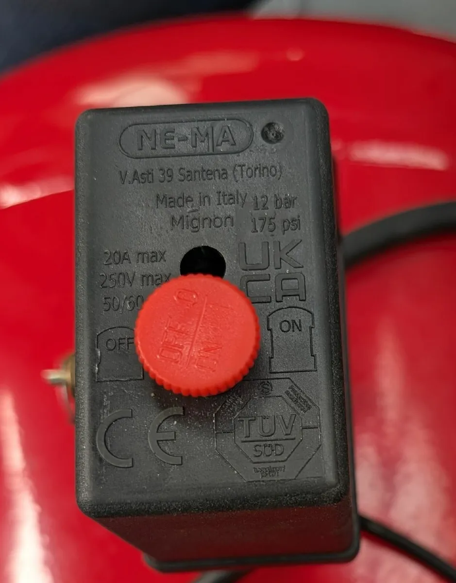 Air compressor - Image 3
