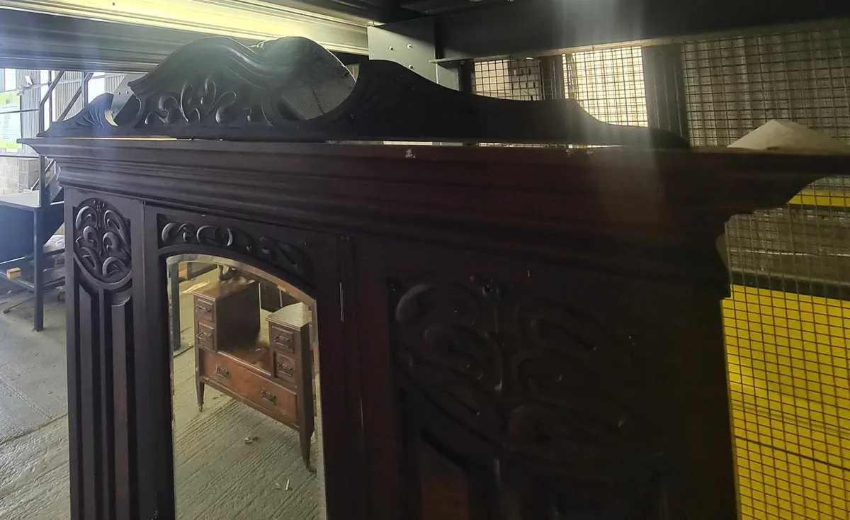 Antique Victorian / Edwardian Wooden Wardrobe - Image 3