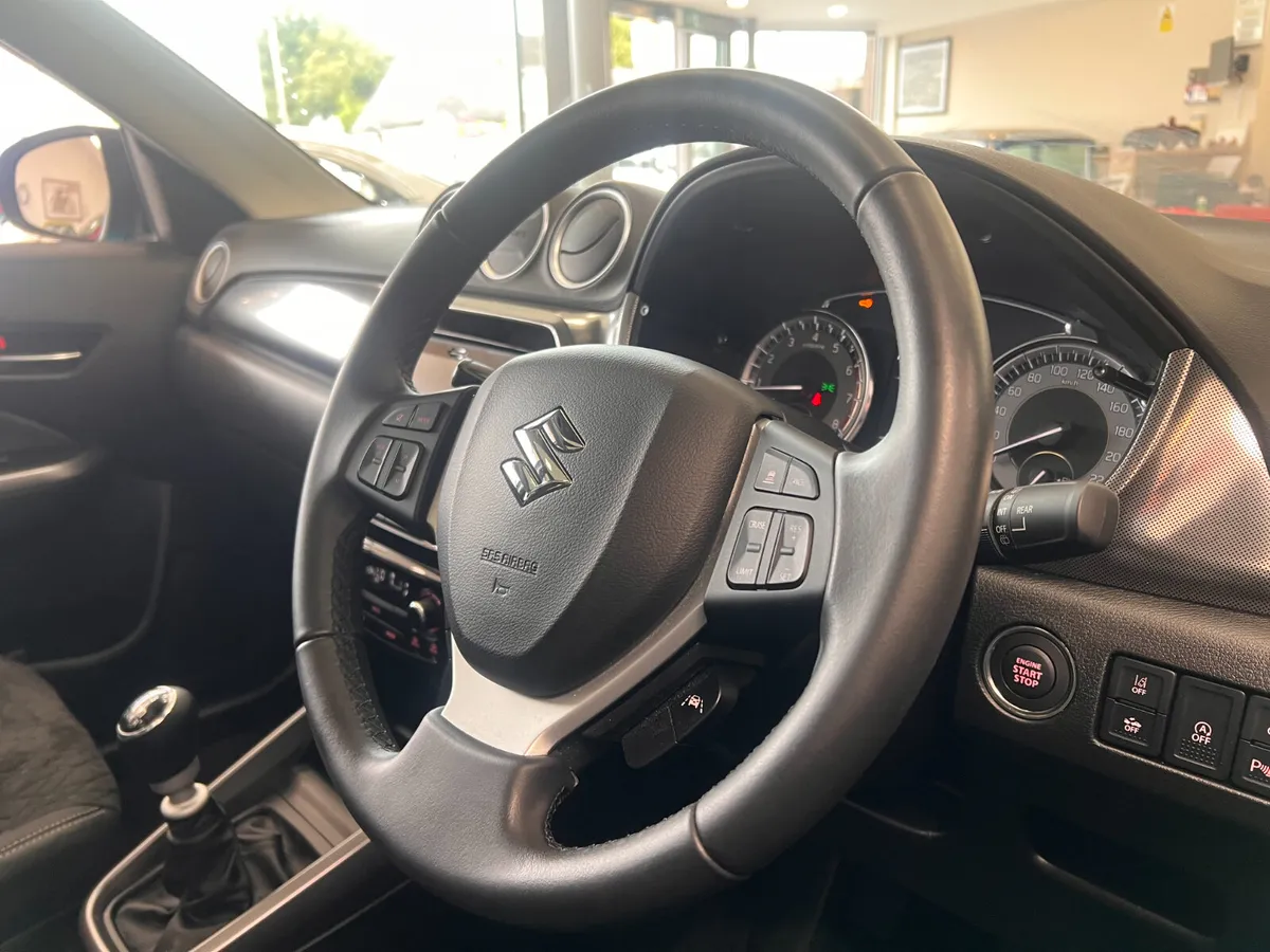 Only 19,000 Kms Superb Value Vey High Spec SZ5 Boo - Image 4