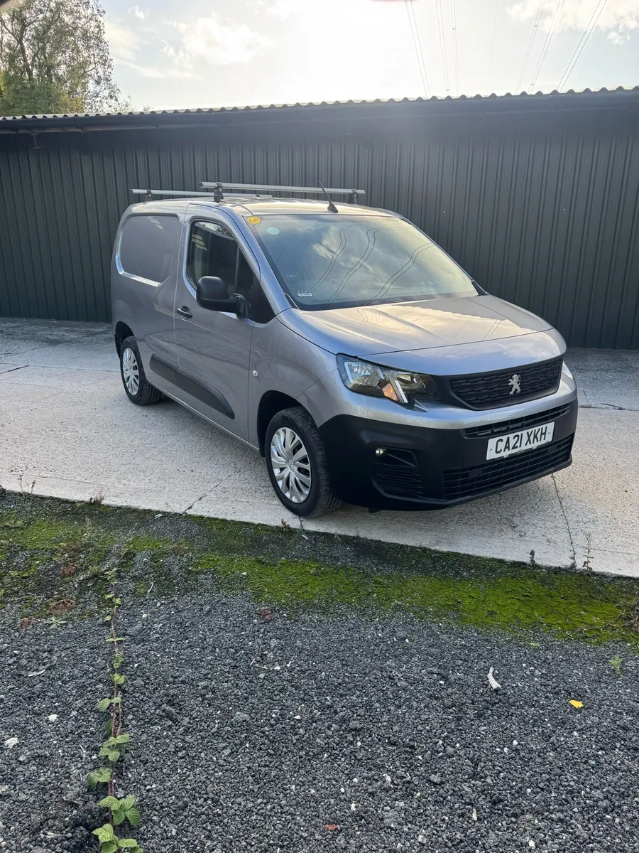 2021 Peugeot partner - Image 1
