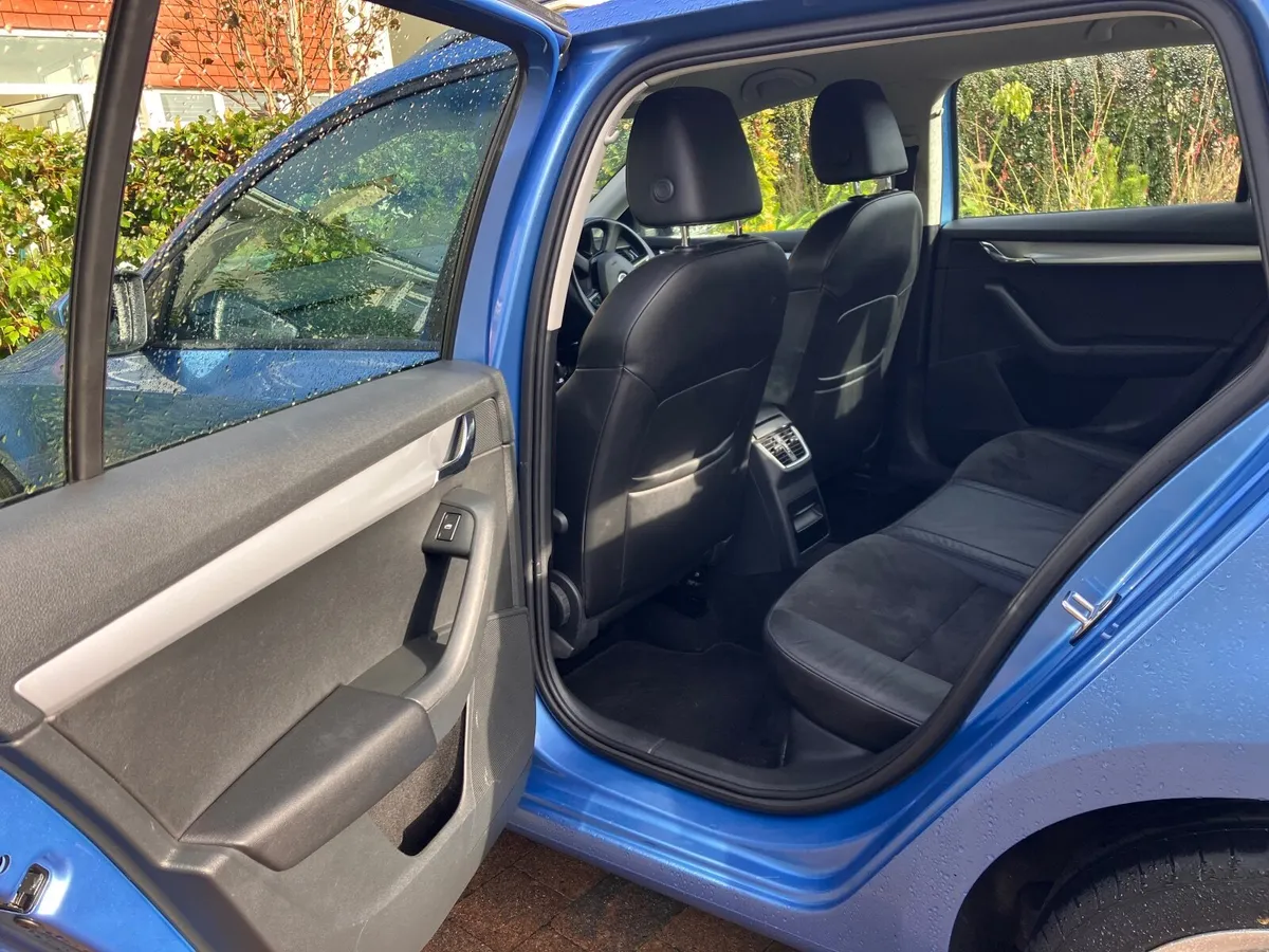 Skoda Octavia Estate 2l Diesel 150hp elegance - Image 2