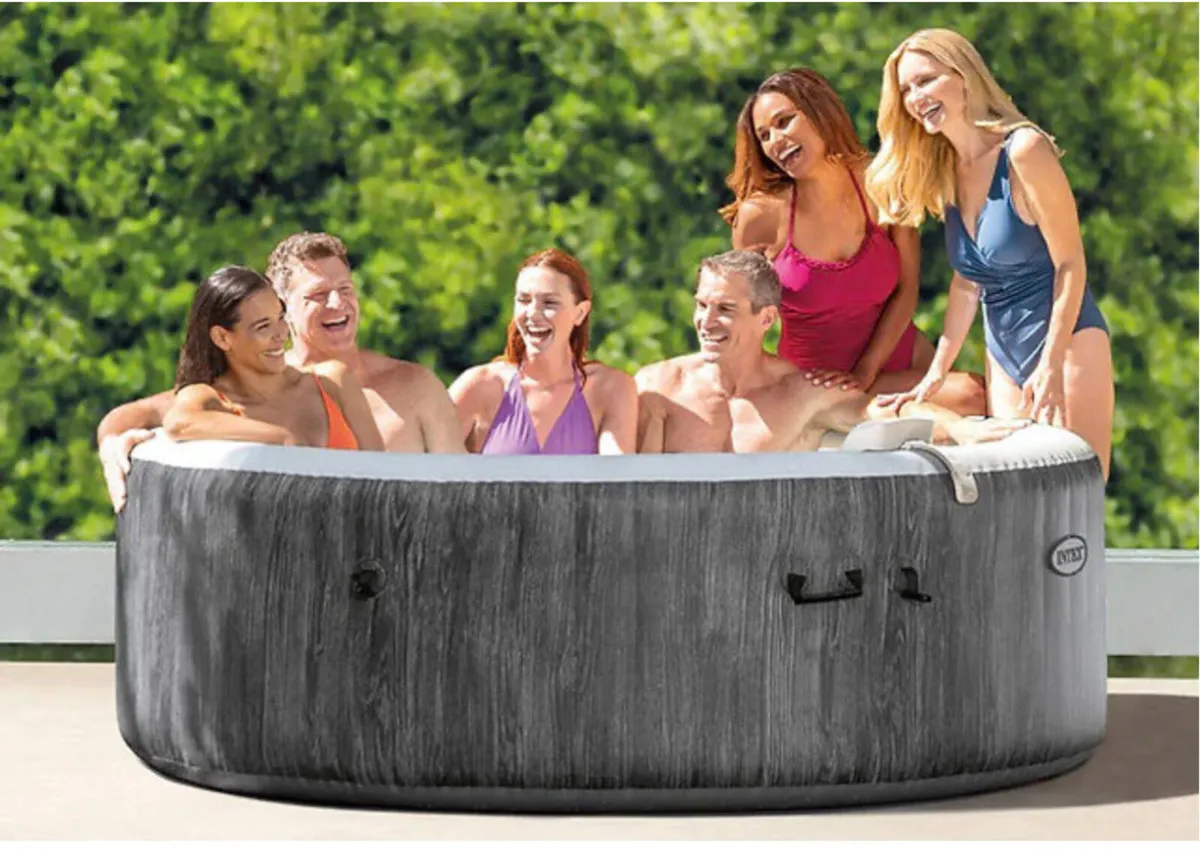 Intex graywood 6 person hot tub with wifi and led - Image 3