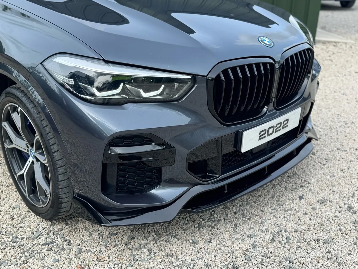 2022 BMW X5 45E MSPORT MASSIVE SPEC - Image 2