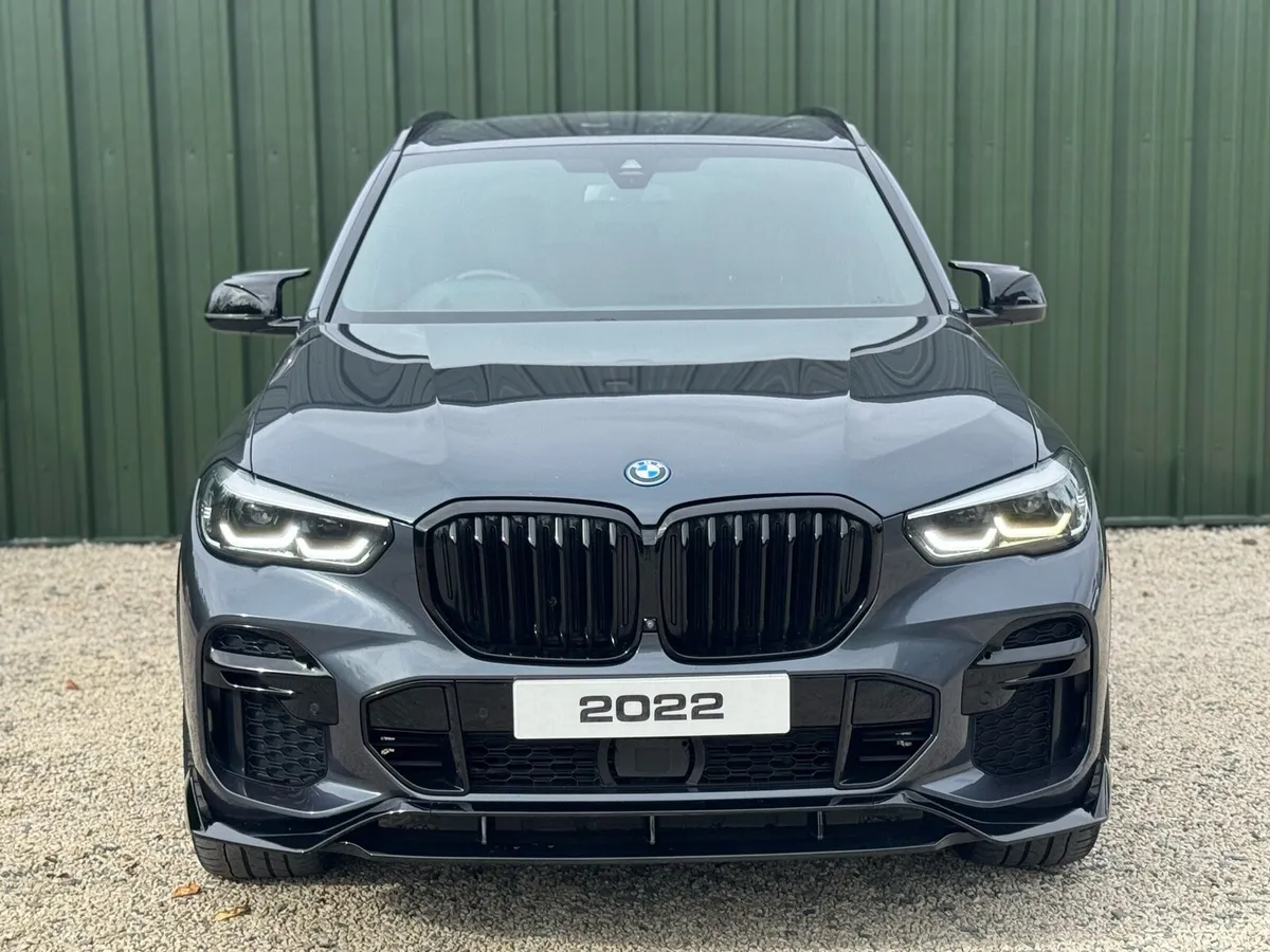 2022 BMW X5 45E MSPORT MASSIVE SPEC - Image 3