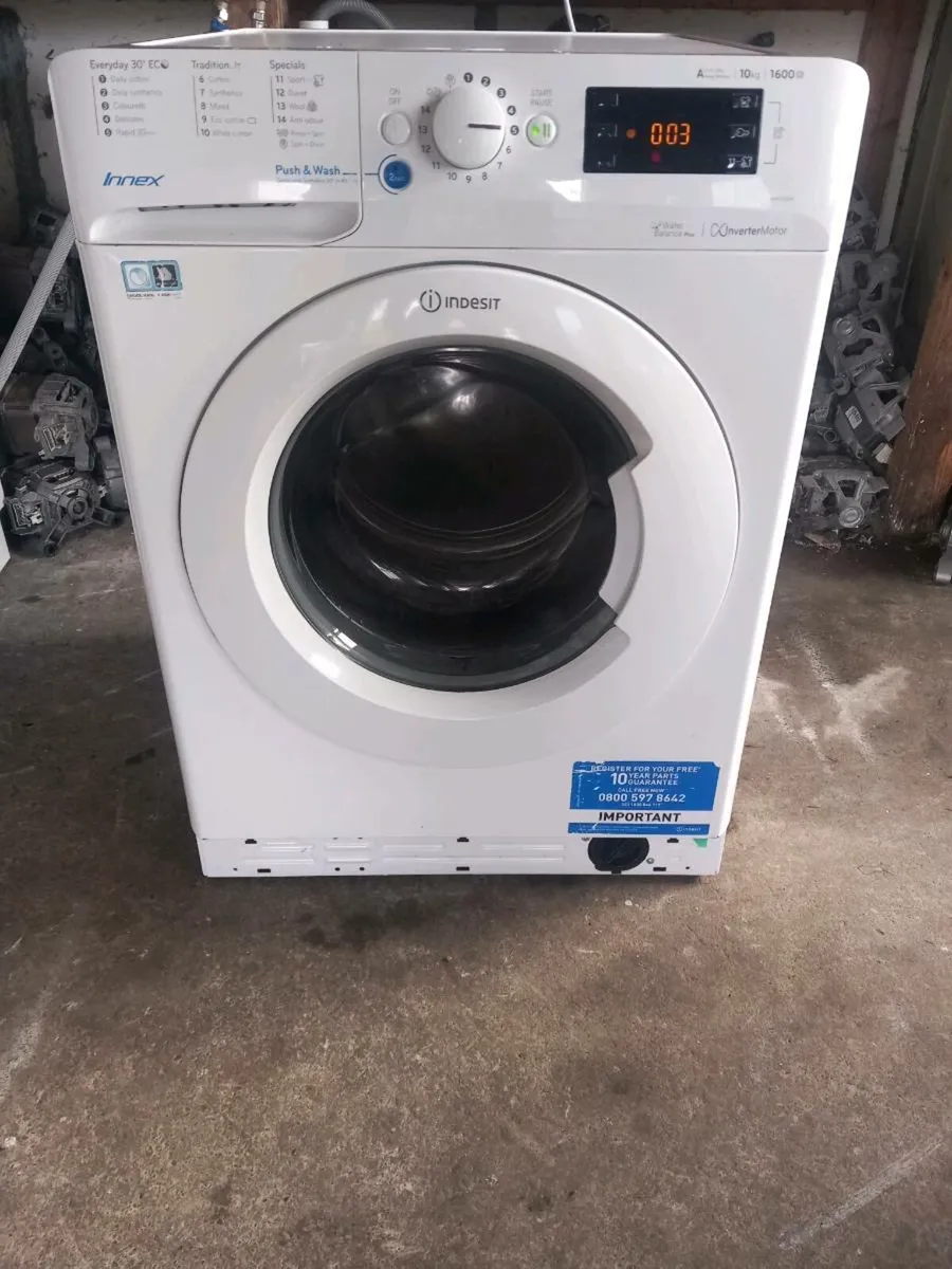 Indesit 10kg washing machine 1600 spin - Image 1