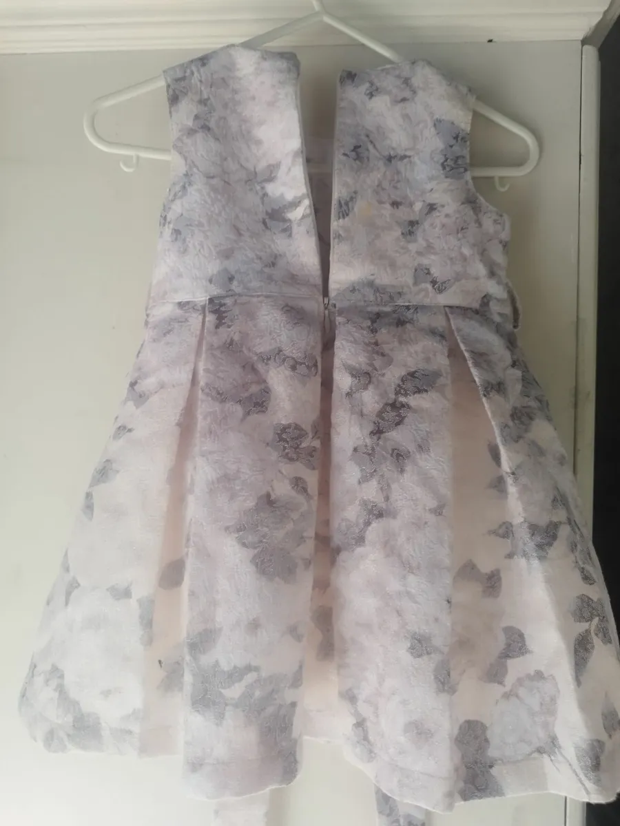 Girls dress - Image 2