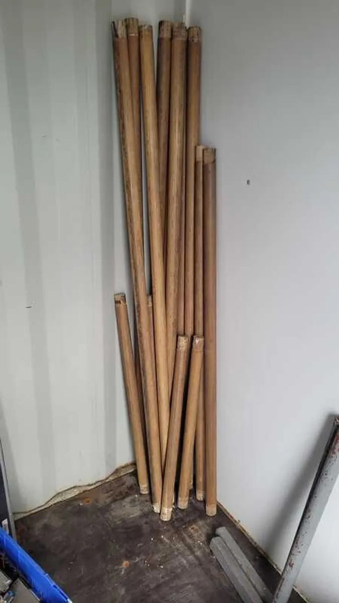 Ballet Barres: Custom-Made Oak - 22 Meters! - Image 3
