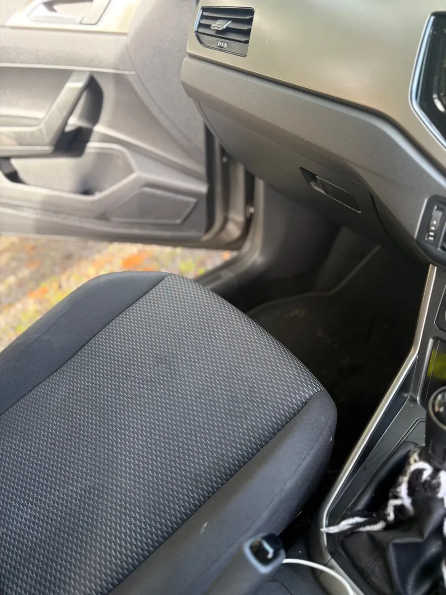 Volkswagen Polo 2019 - Image 3