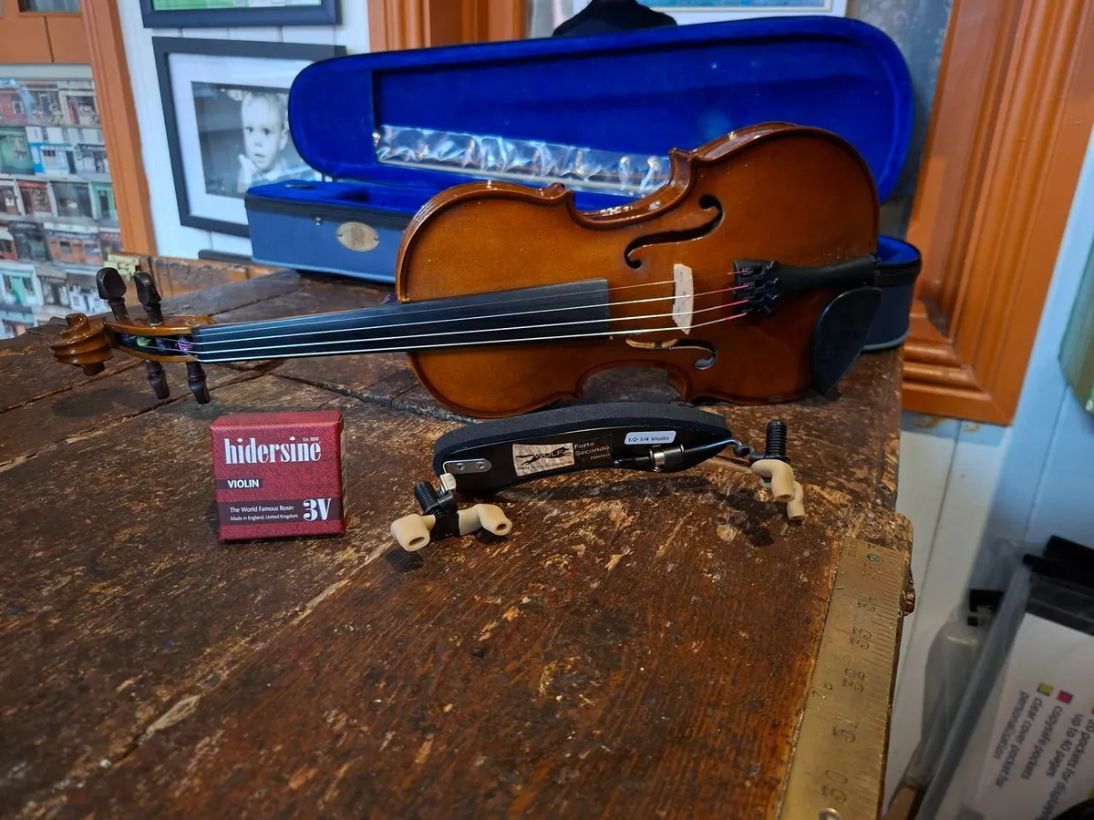 Violin 1/2 Sized - Image 3