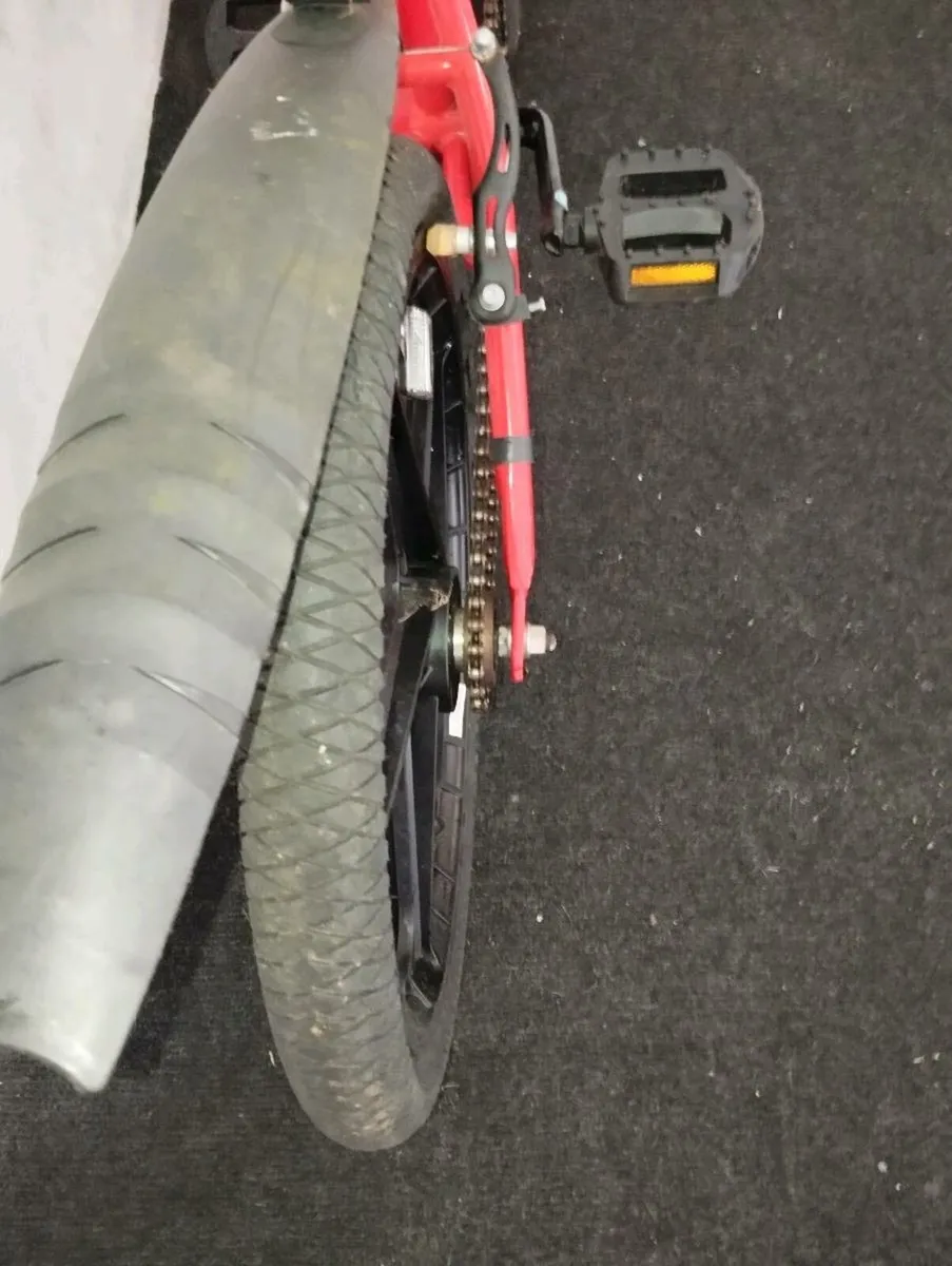 Boys 20inch BMX - Image 3