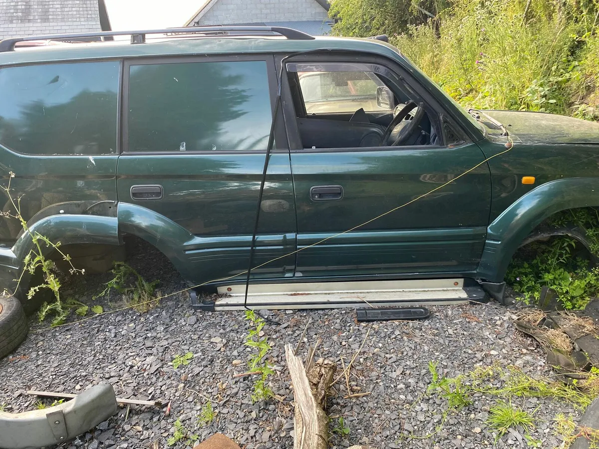 Toyota hilux surf +landcruiser 90s parts - Image 4