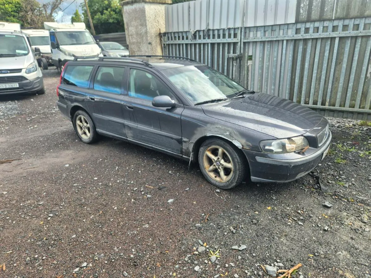 Volvo v70 - Image 2