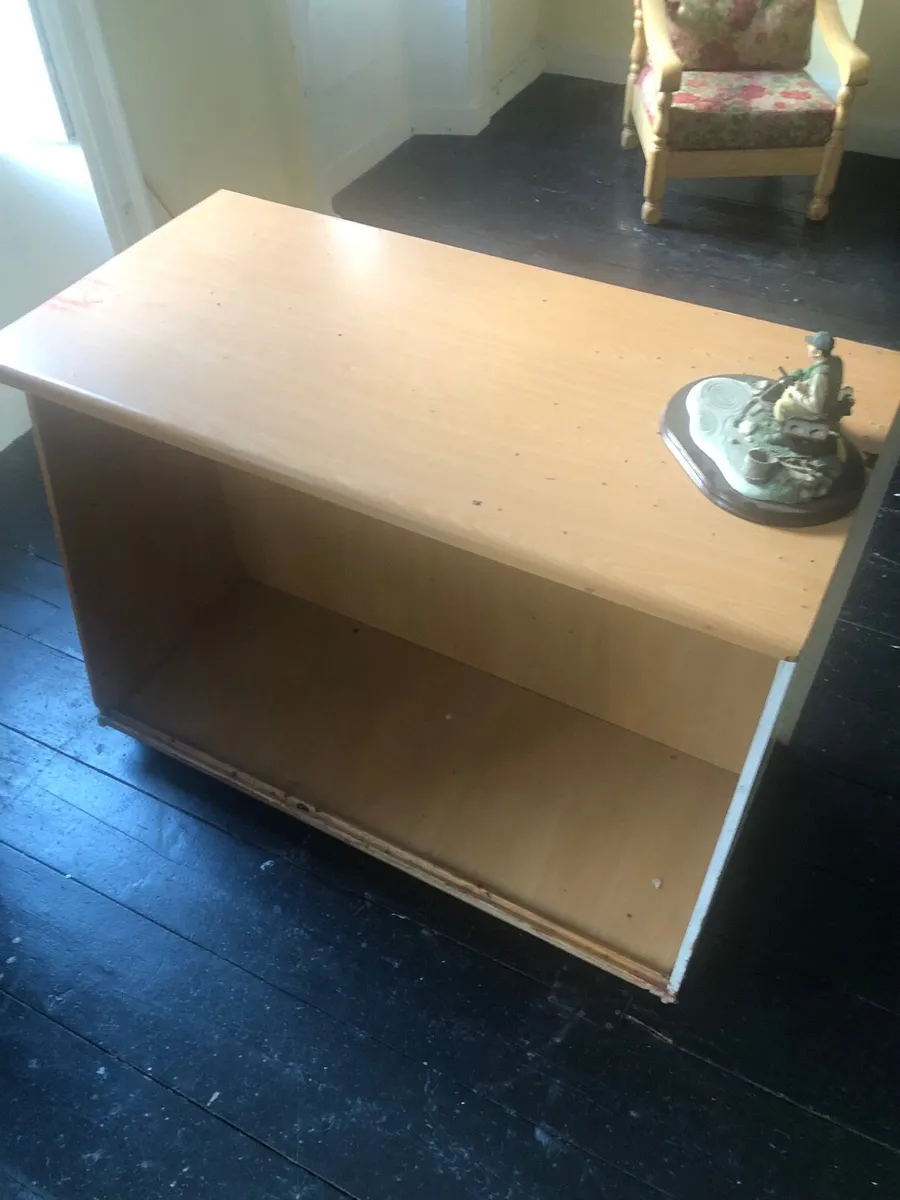 Shop Counter - Image 3