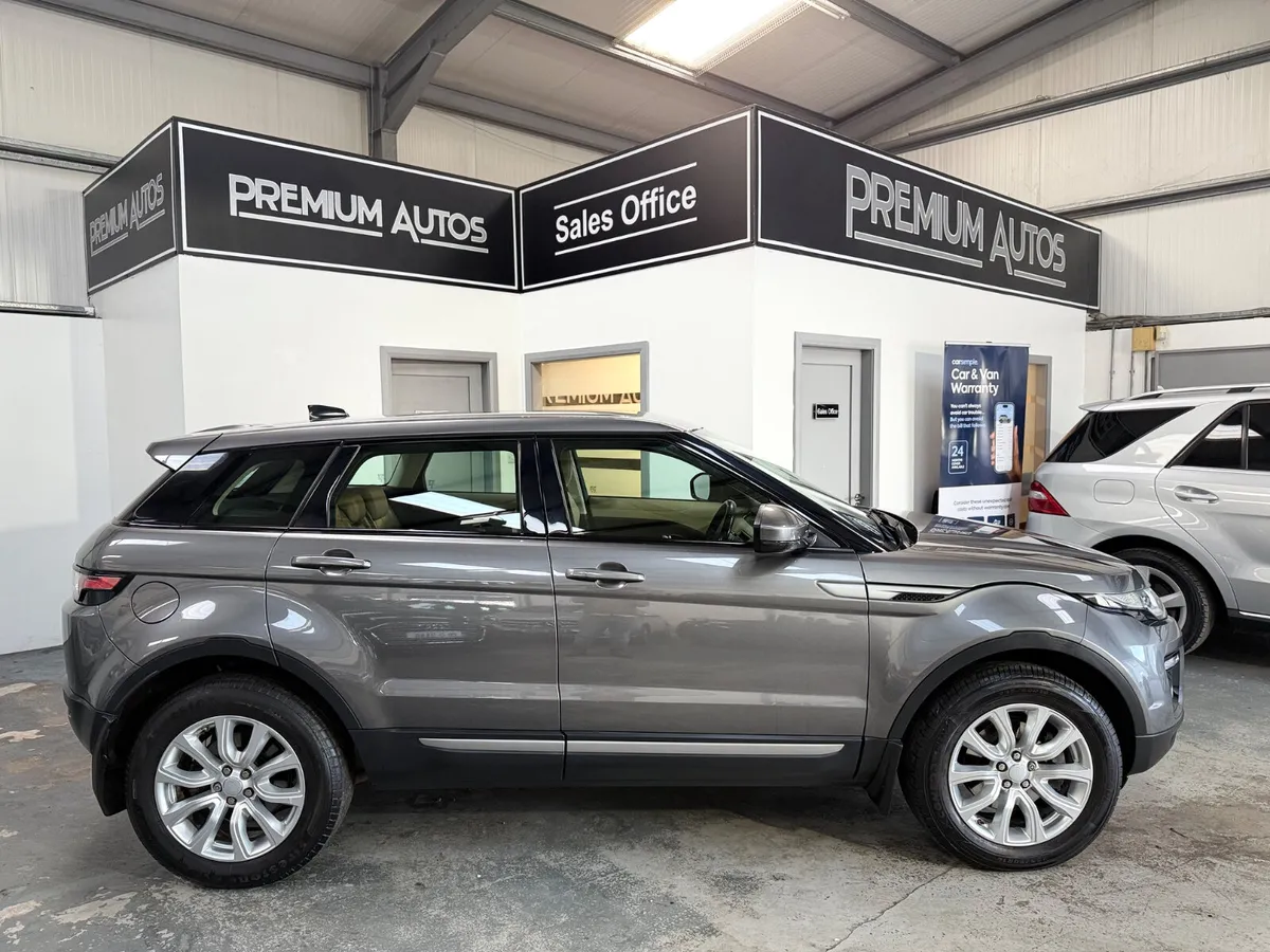 Land Rover Range Rover Evoque 2018. SE. AUTOMATIC - Image 2