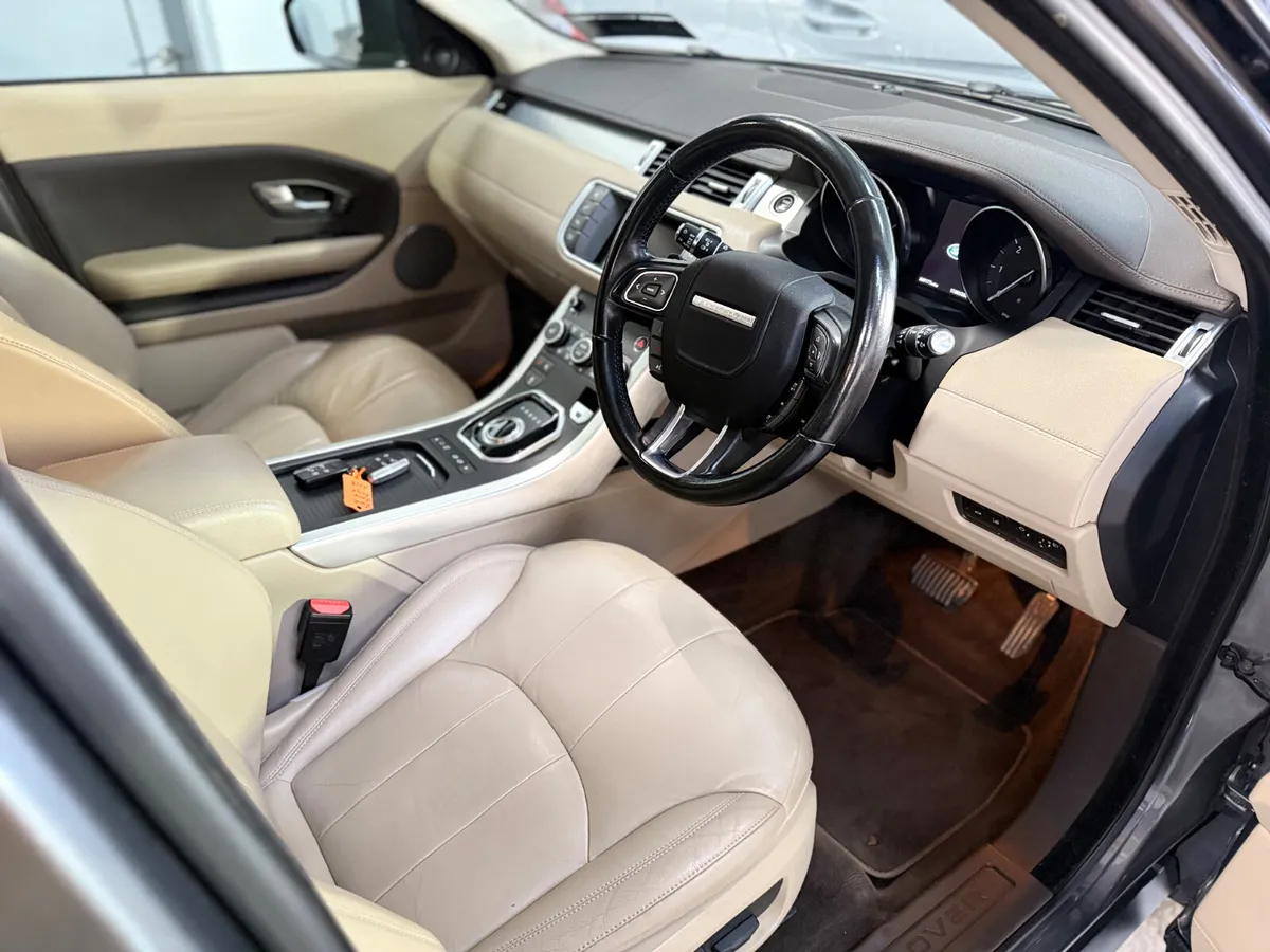 Land Rover Range Rover Evoque 2018. SE. AUTOMATIC - Image 4