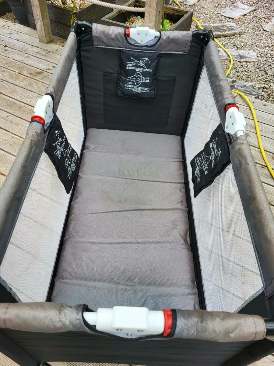 Travel Cot - Image 4