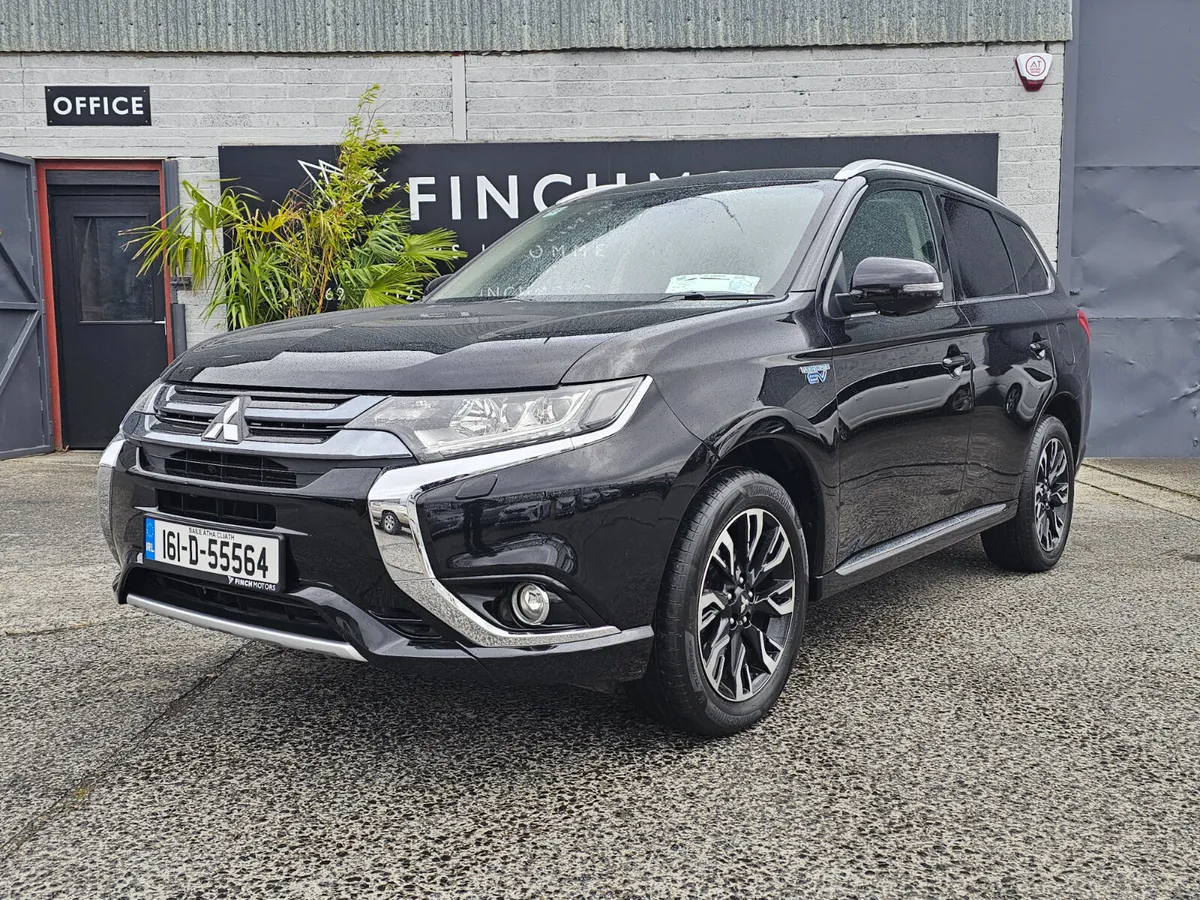 MITSUBISHI OUTLANDER 2.0 GX4HS PHEV 4X4 - Image 4