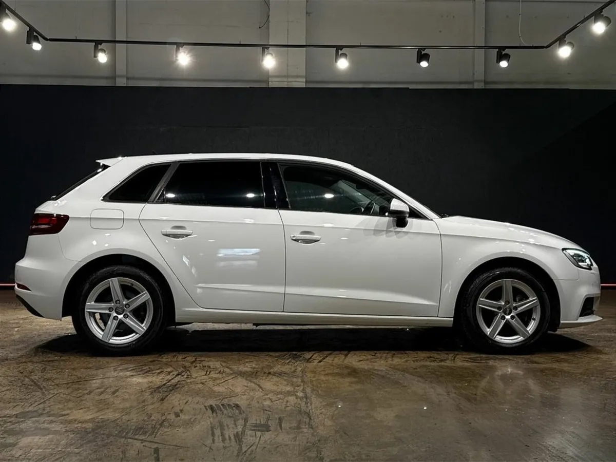 Audi A3 1.4 TFSI AUTOMATIC - CRUISE CONTROL - REVE - Image 3