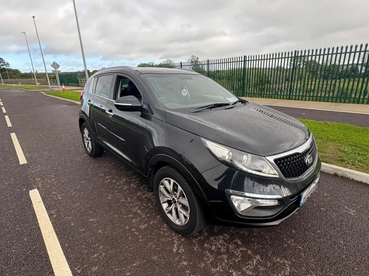 Kia Sportage Platinum SE 4DR, **great condition** - Image 4