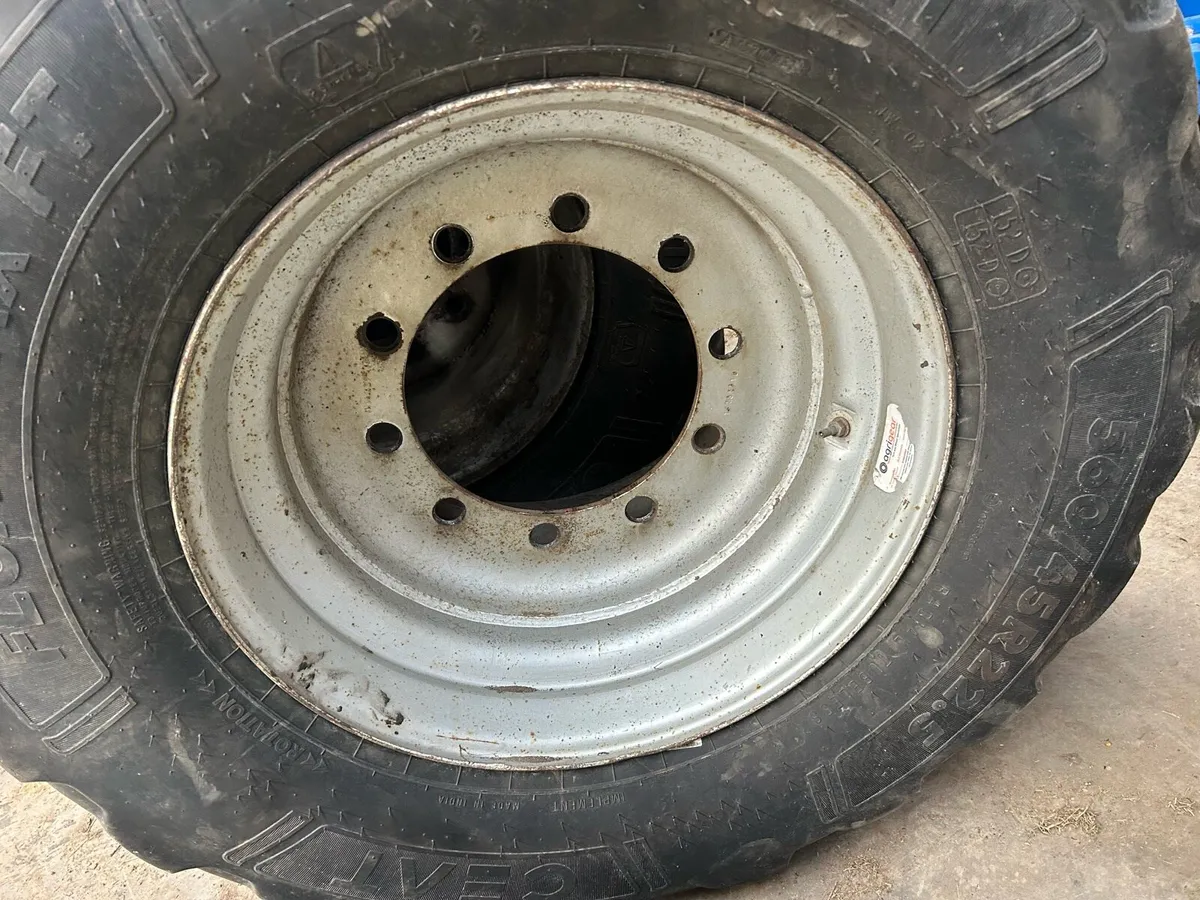 Trailer tyres and rims 560/45/22.5 - Image 1
