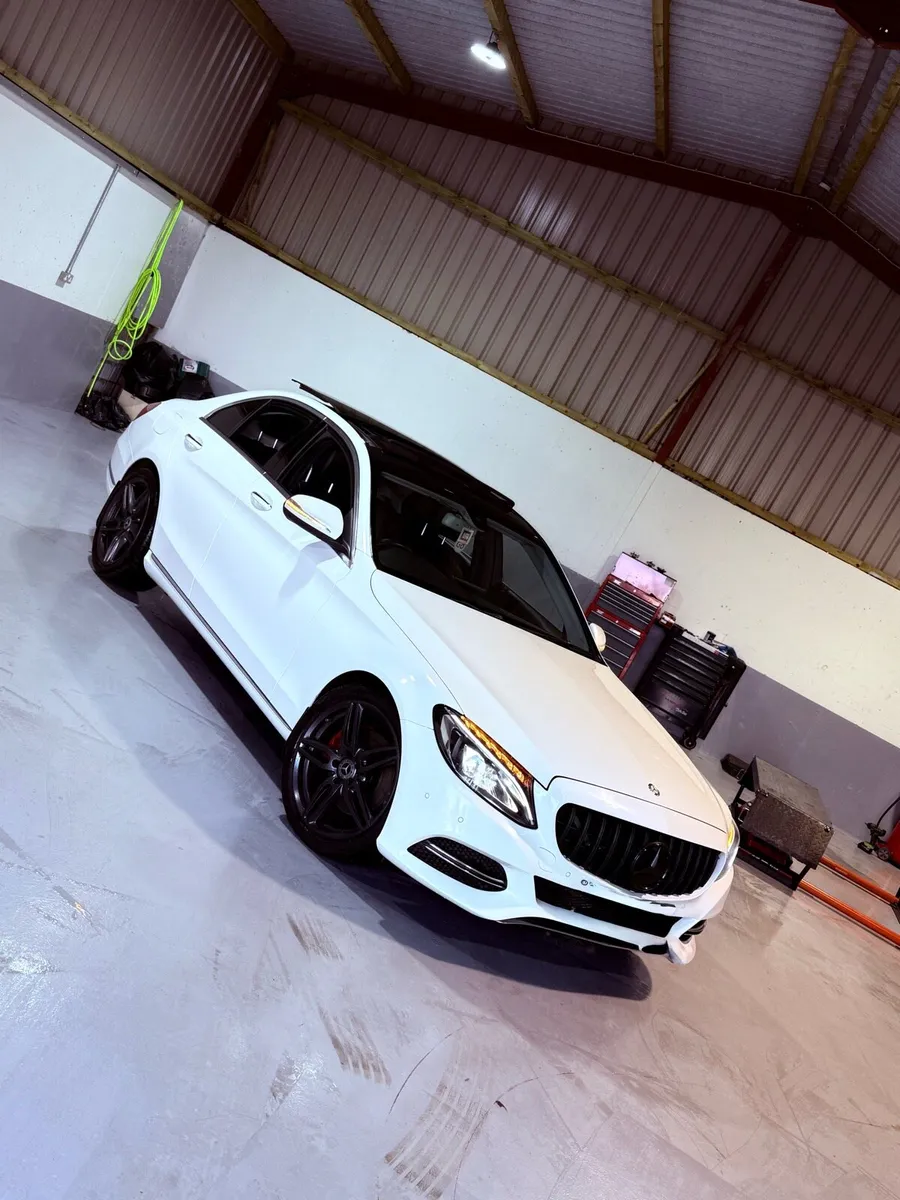 MERCEDES C300 - Image 1
