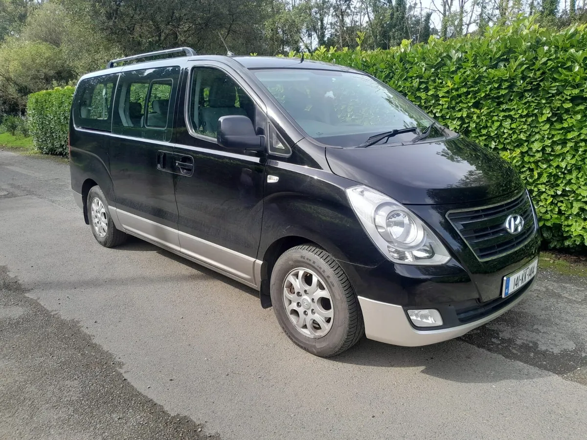 HYUNDAI MONTANA - Image 1