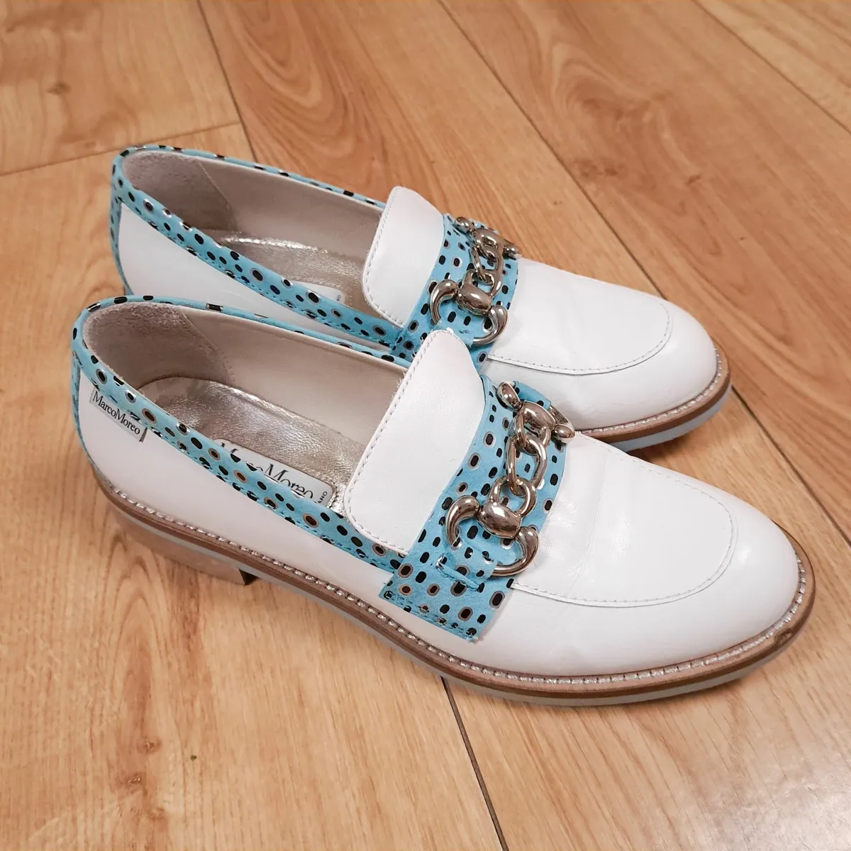 Marco Moreo White Blue Loafers Chain Detail 4.5UK - Image 1
