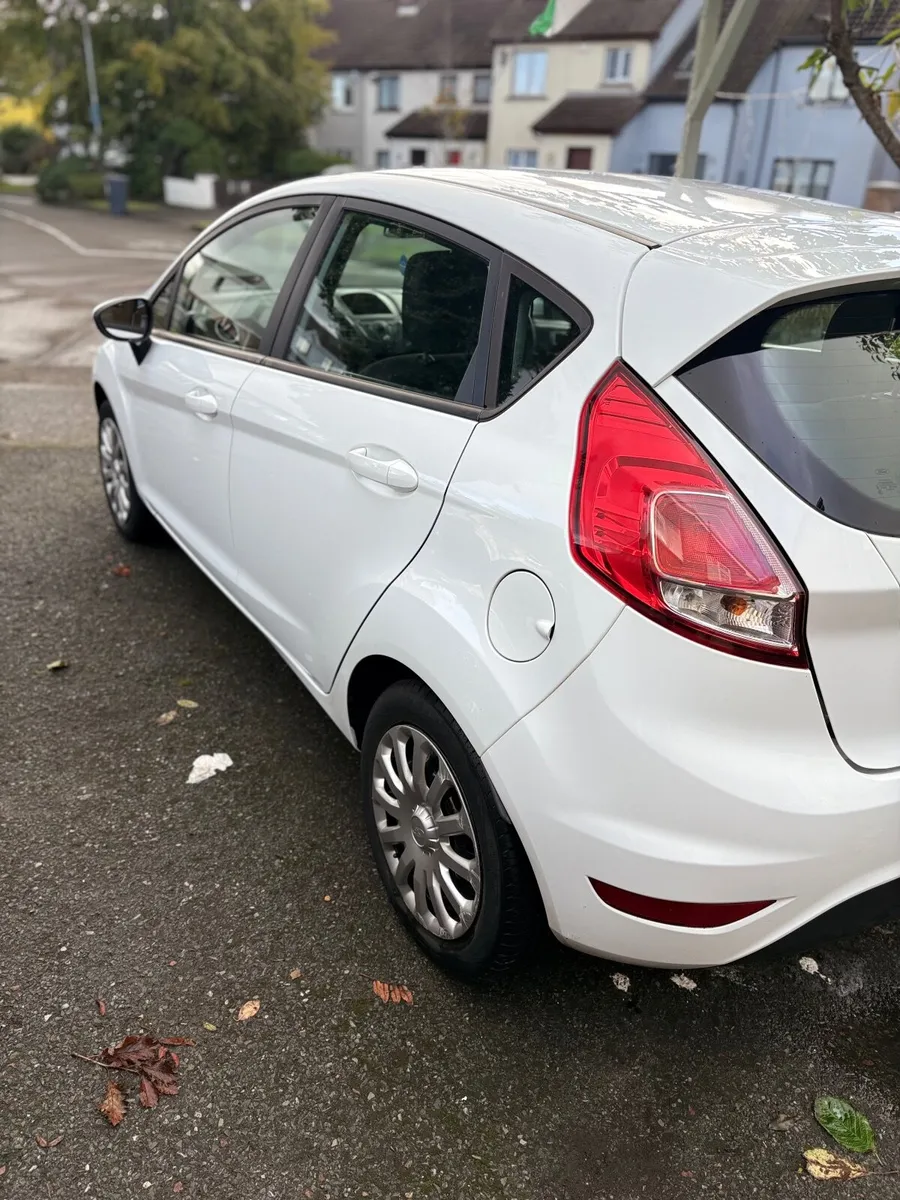Ford Fiesta 2013 - Image 3