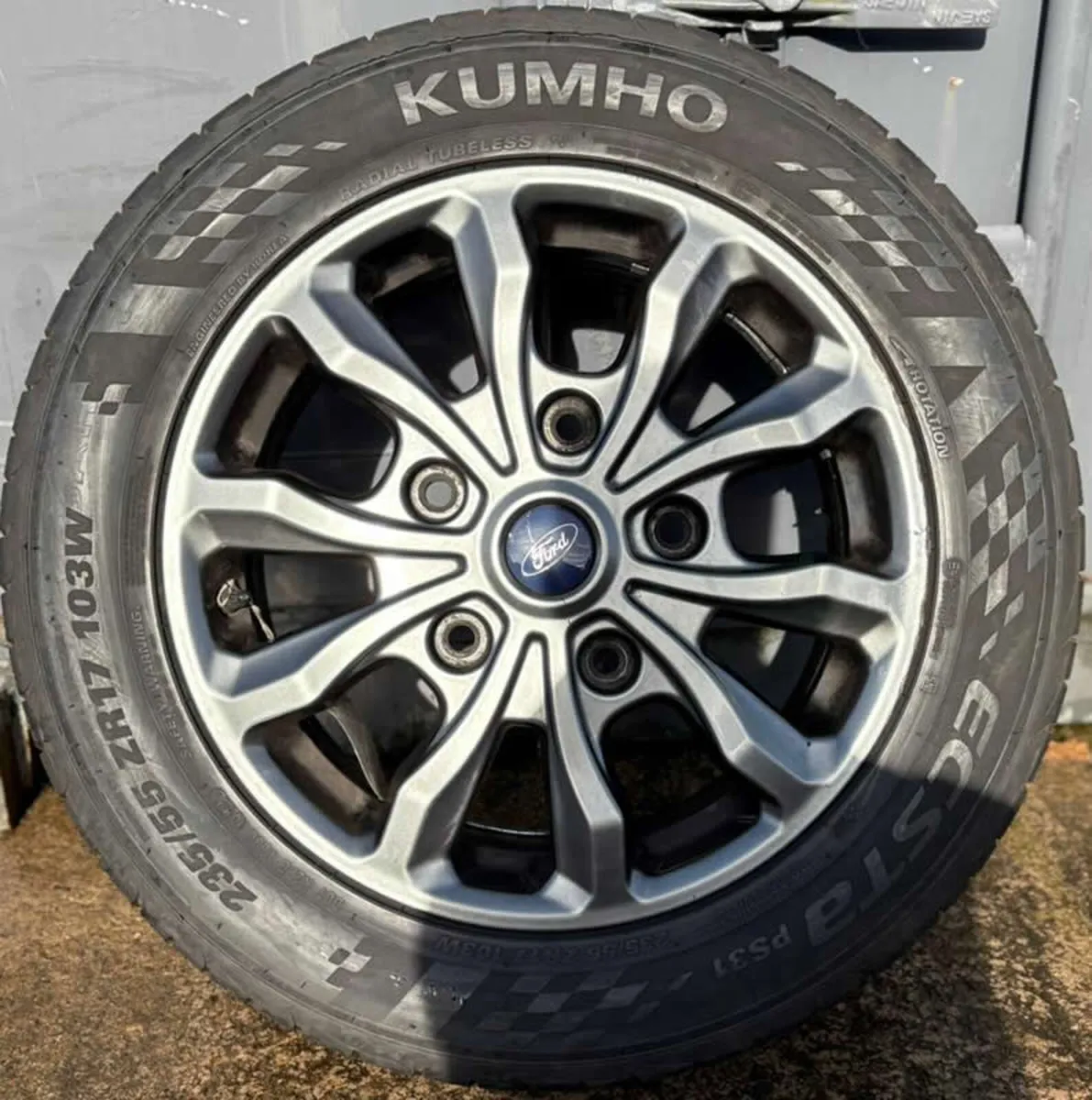 17" Genuine Ford Tourneo Custom Alloys & Tyres - Image 2
