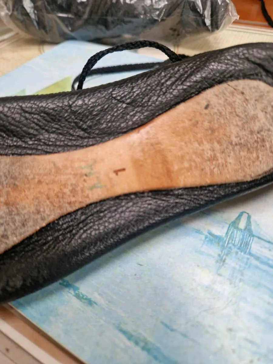 Irish dancing shoes - Image 2