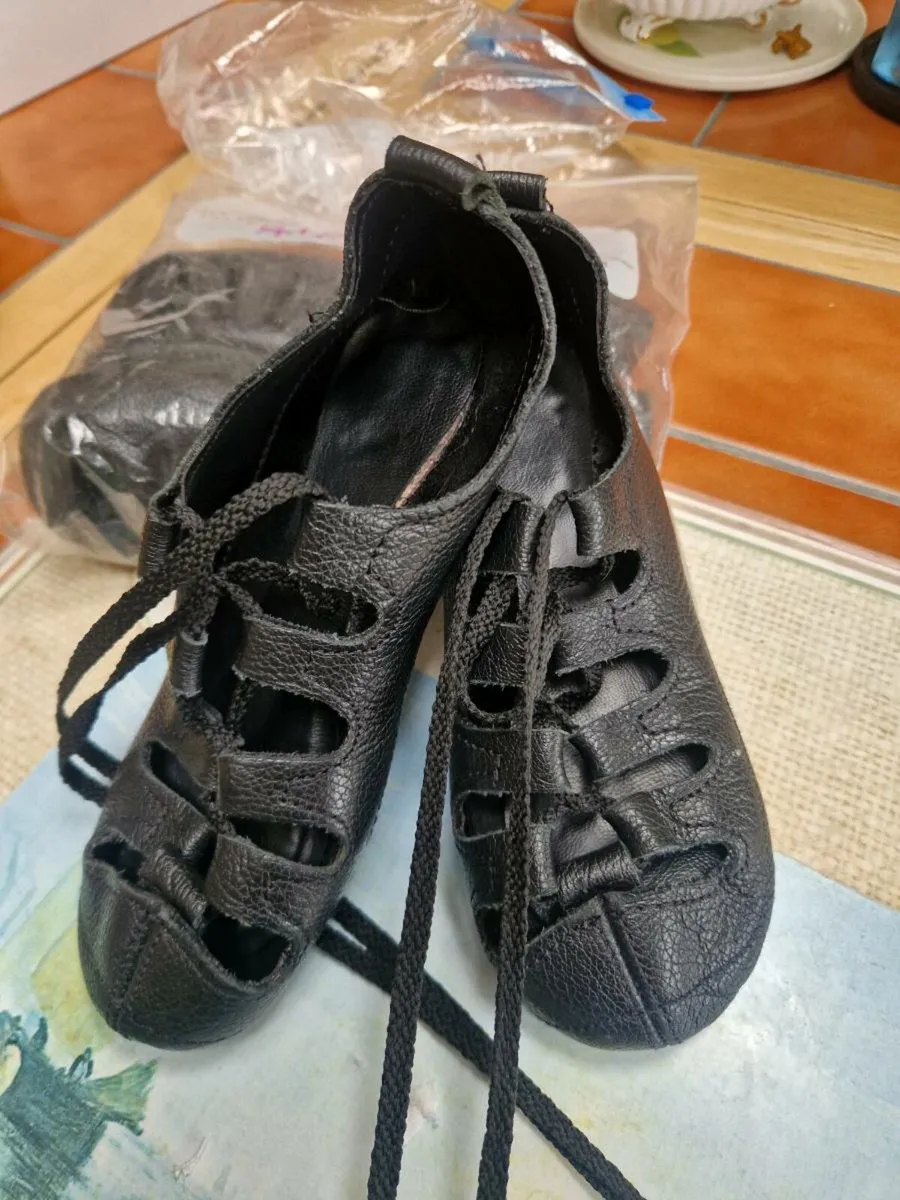 Irish dancing shoes - Image 1