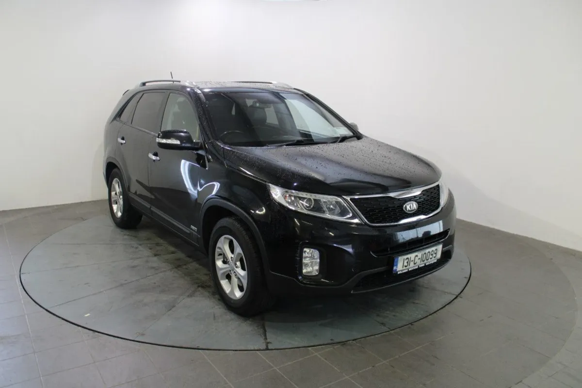 Kia Sorento EX 4X4 7 Seats - Image 1