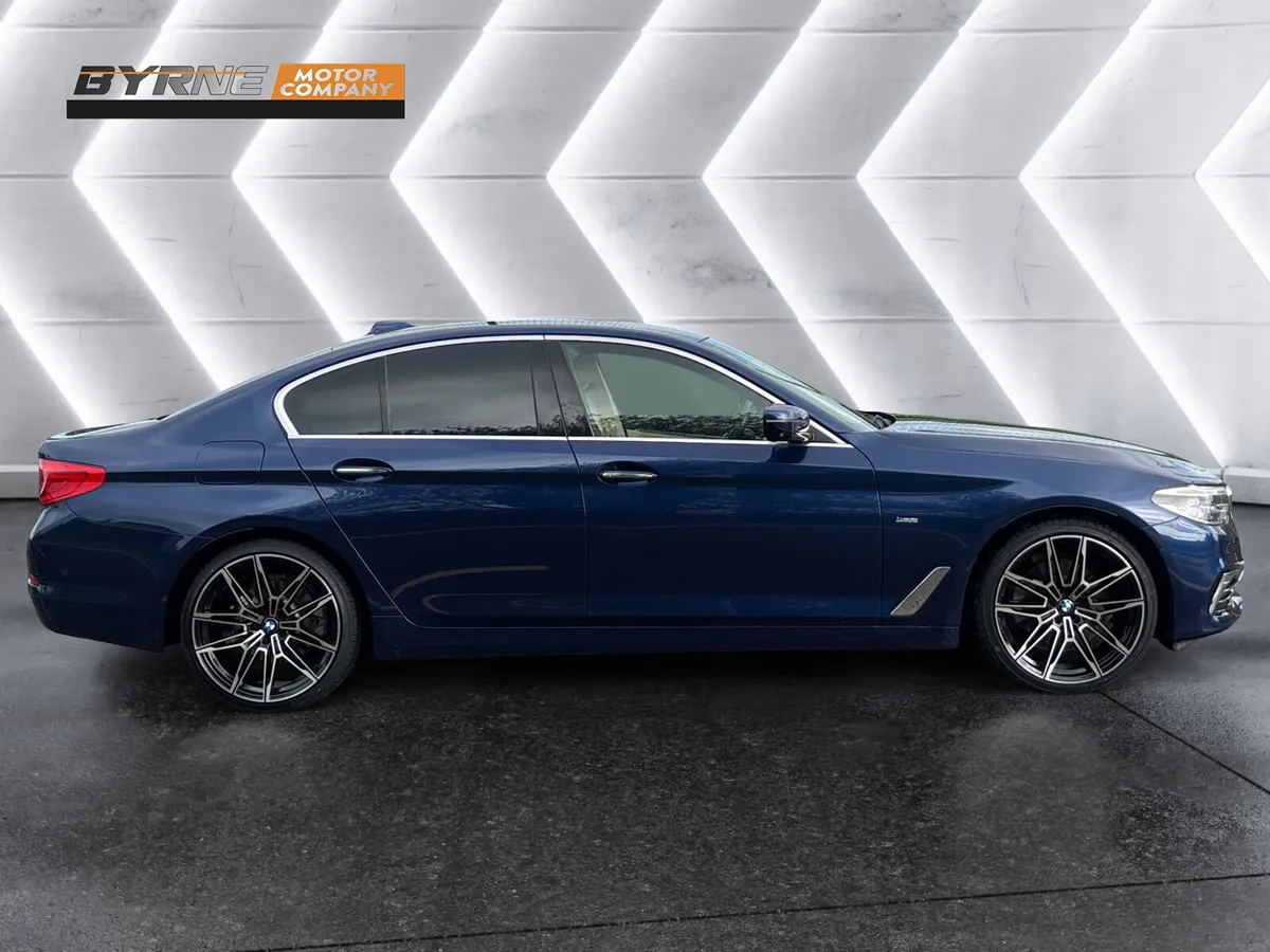 BMW 520D LUXURY AUTO, 2018 - Image 3