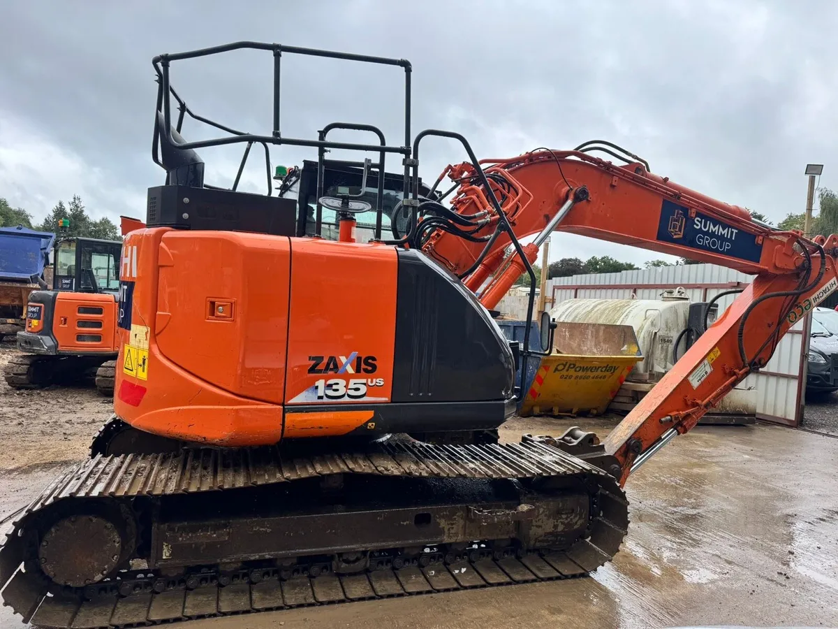 Hitachi ZX 135/6 - Image 2