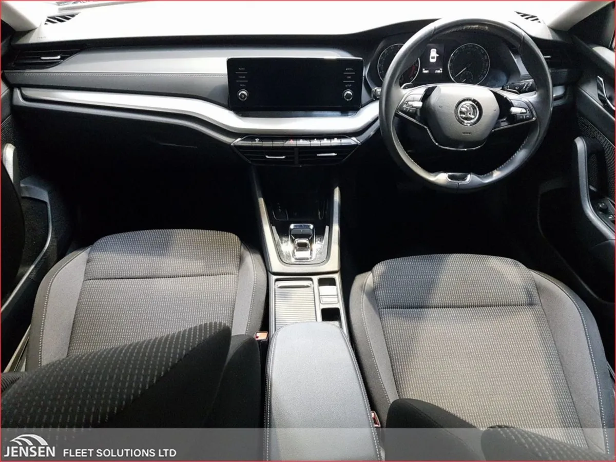 Skoda Octavia Ambition 2.0tdi 150HP DSG - Image 3