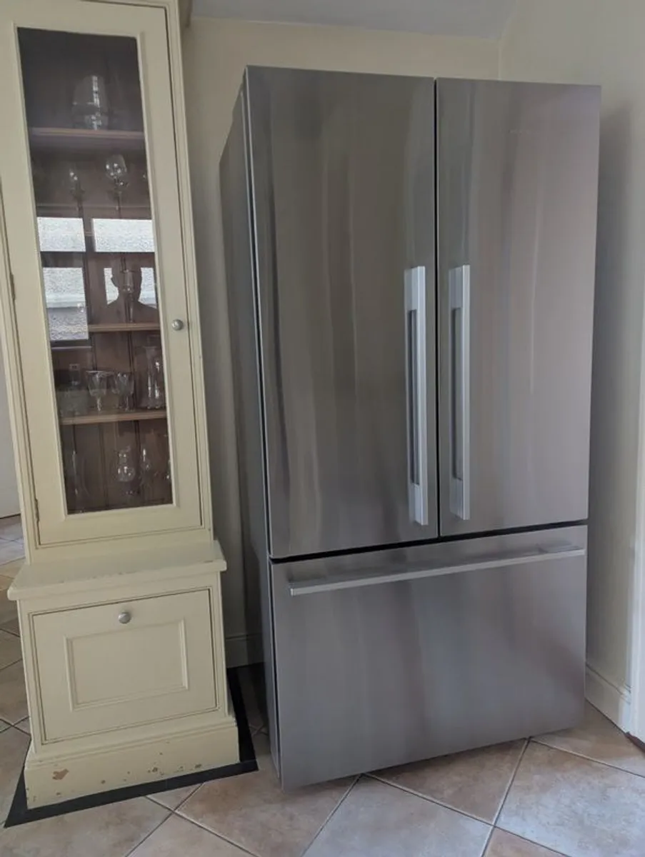 Fisher & Paykel Series 7 American Fridge Freezer - Image 2