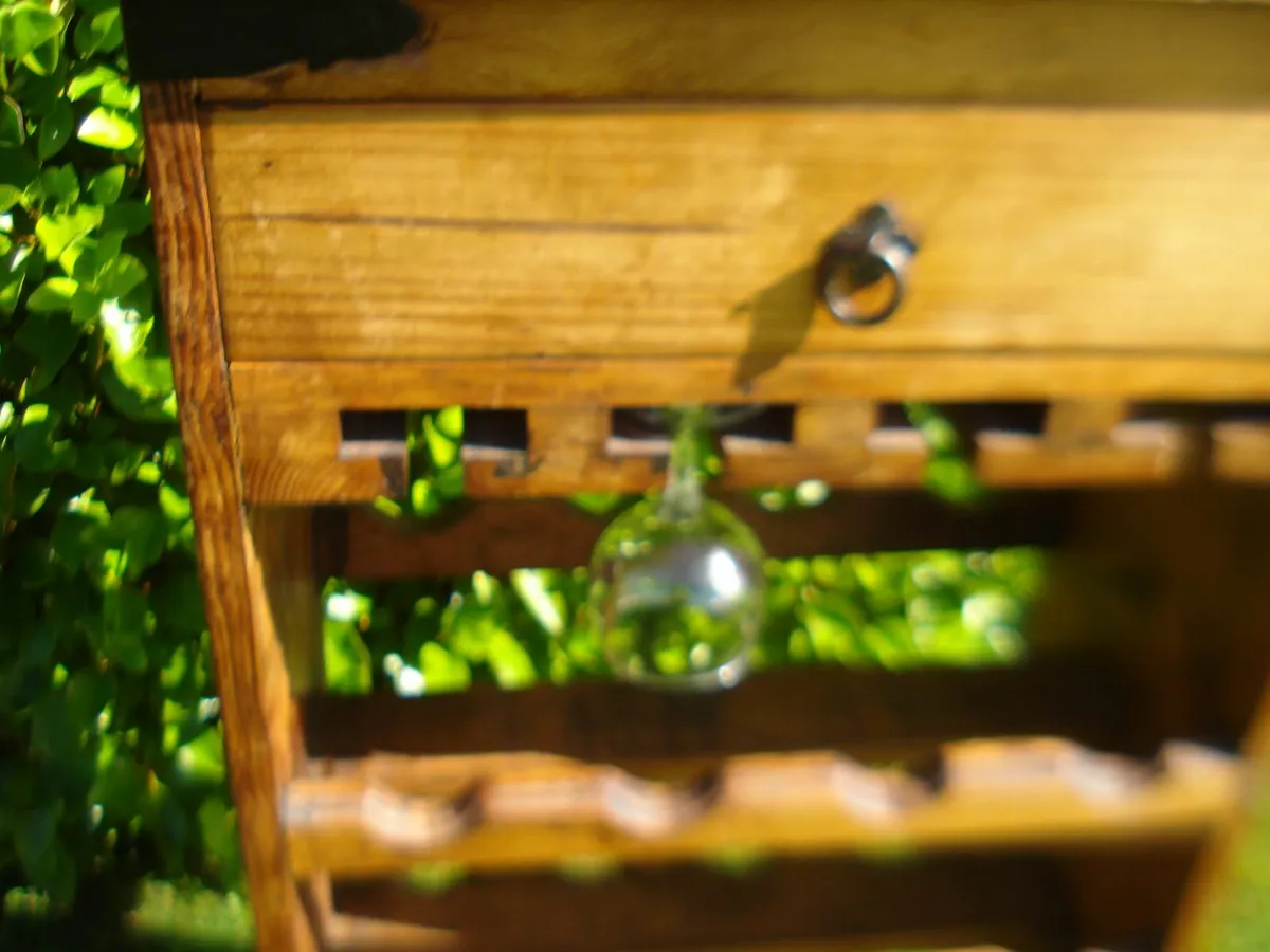 MEXICAN PINE  SMALL WINE BOTTLE/GLASS RACK. - Image 3