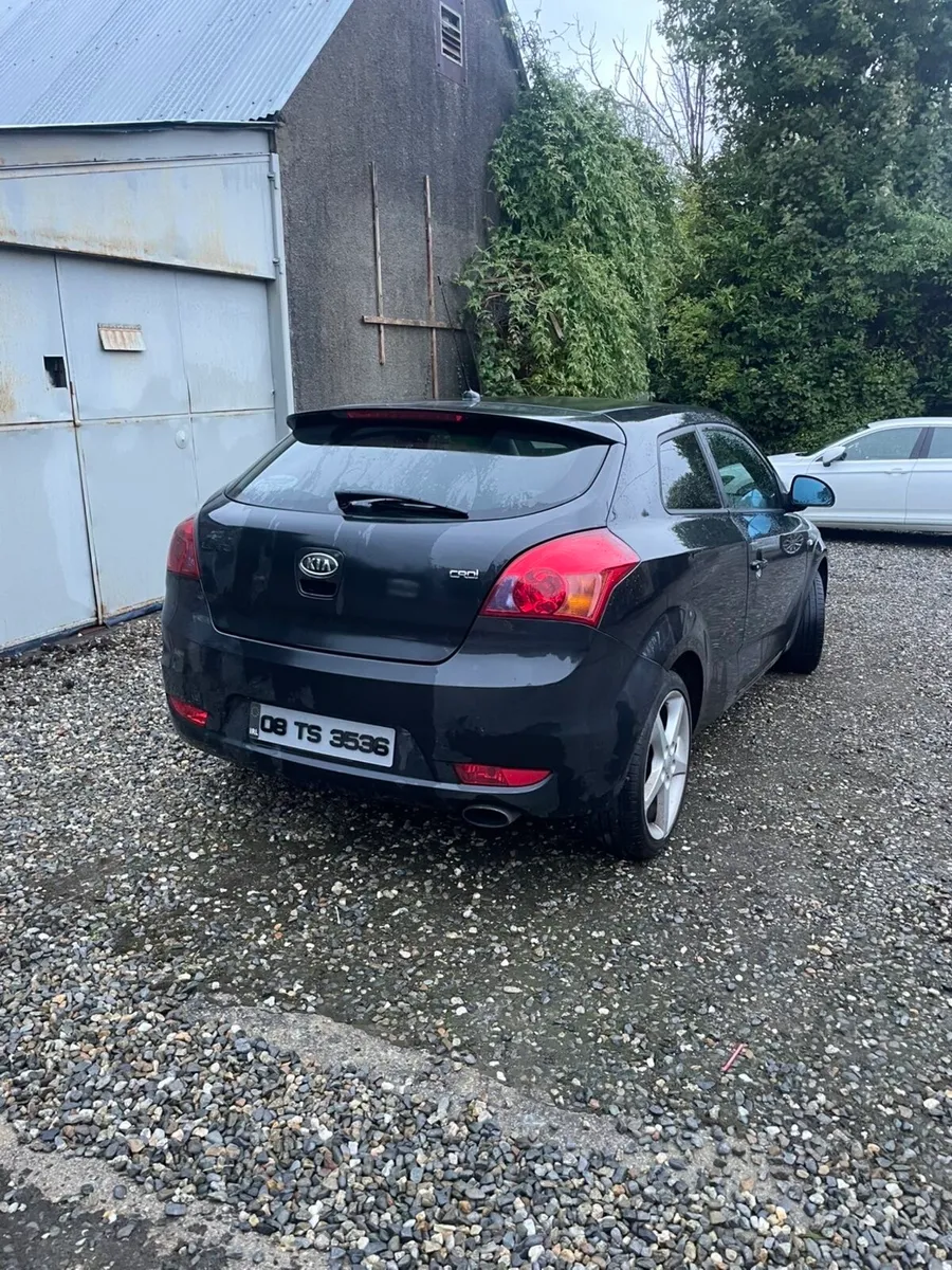 Car - Image 3