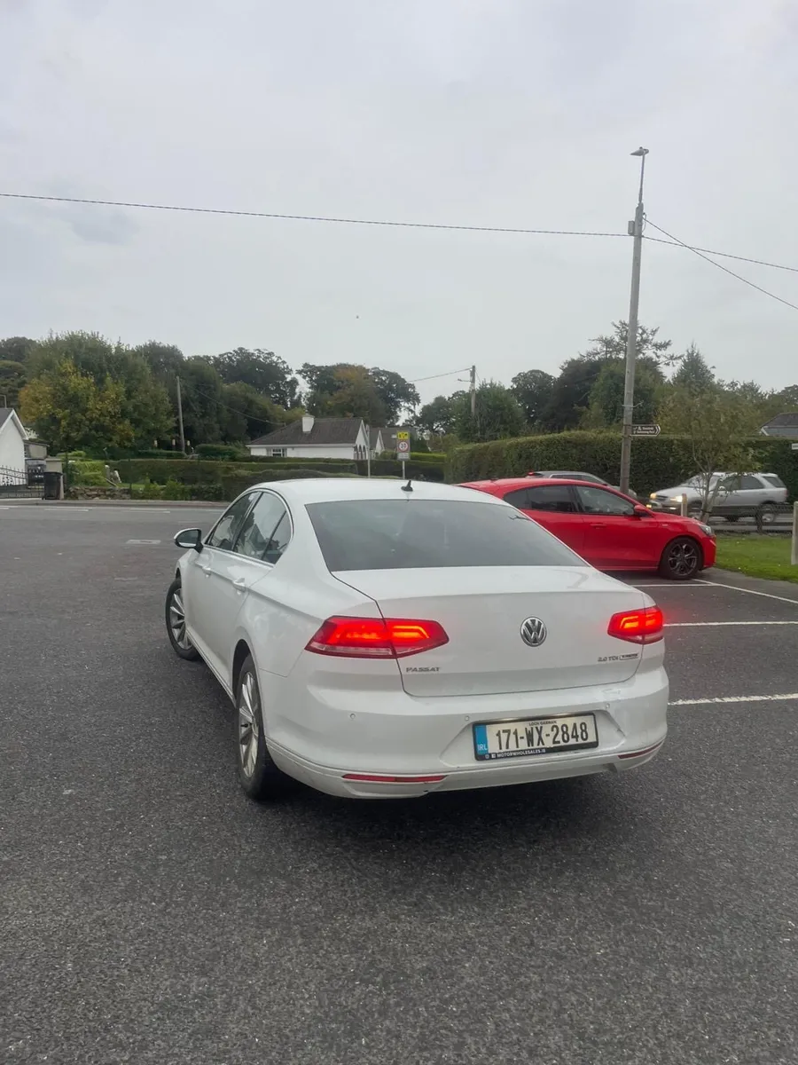 Car - Image 4