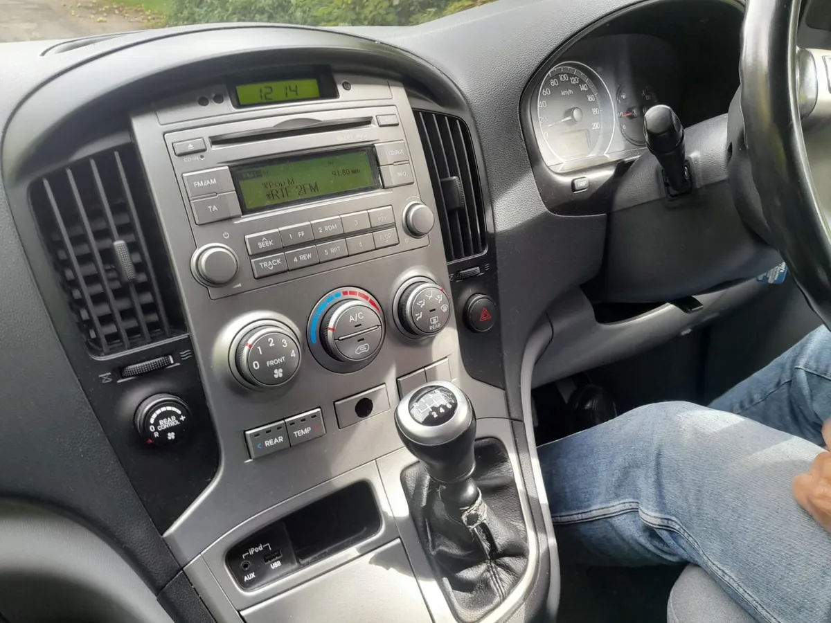LANDROVER DISCOVERY - Image 2