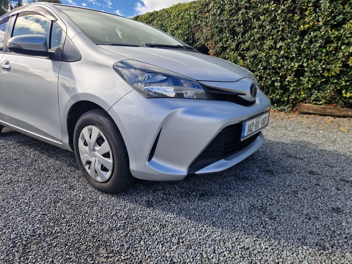 Toyota Vitz AUTOMATIC 2014 - Image 1