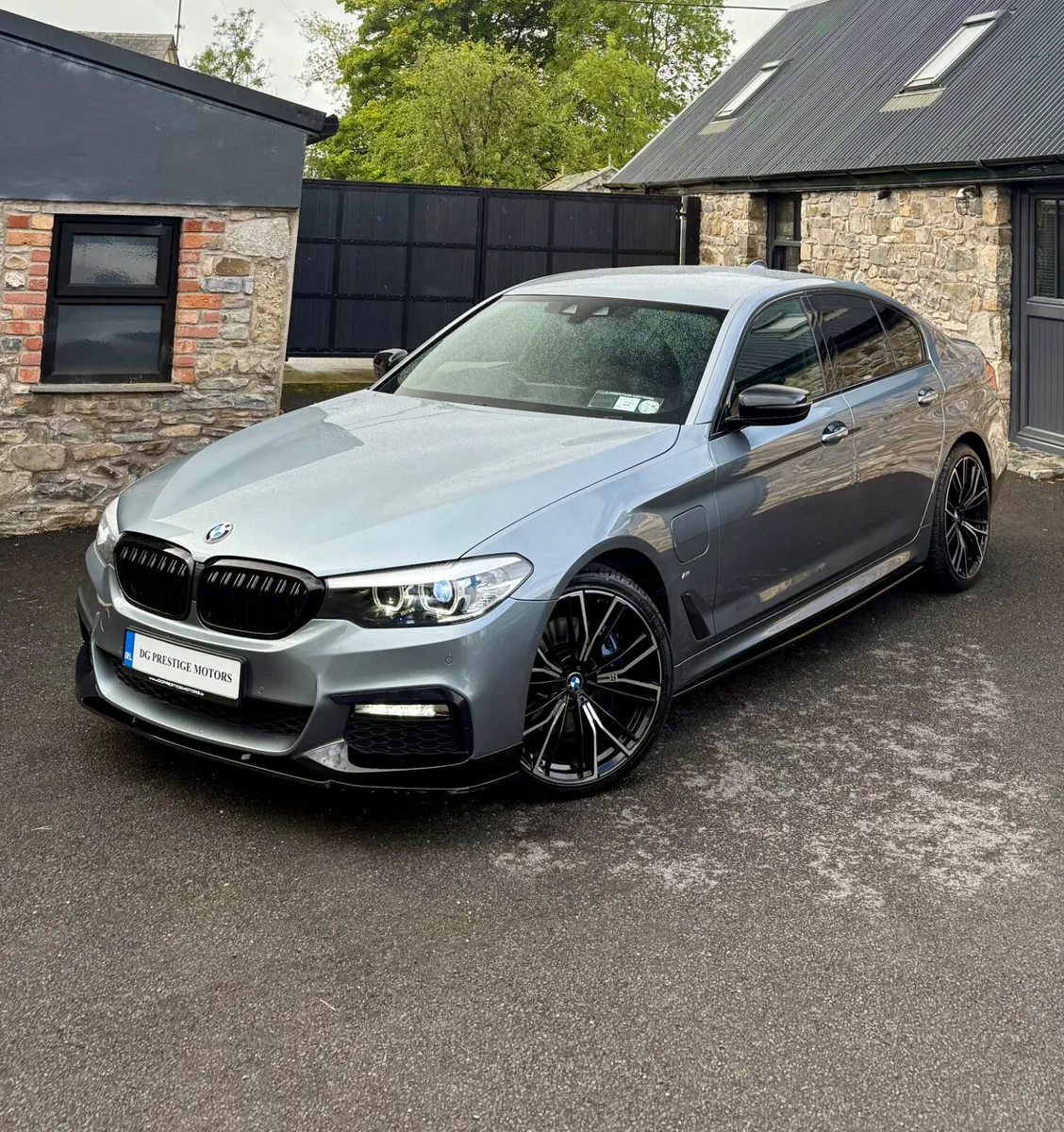 172 BMW 5 SERIES 530E M SPORT M PERFORMANCE - Image 1