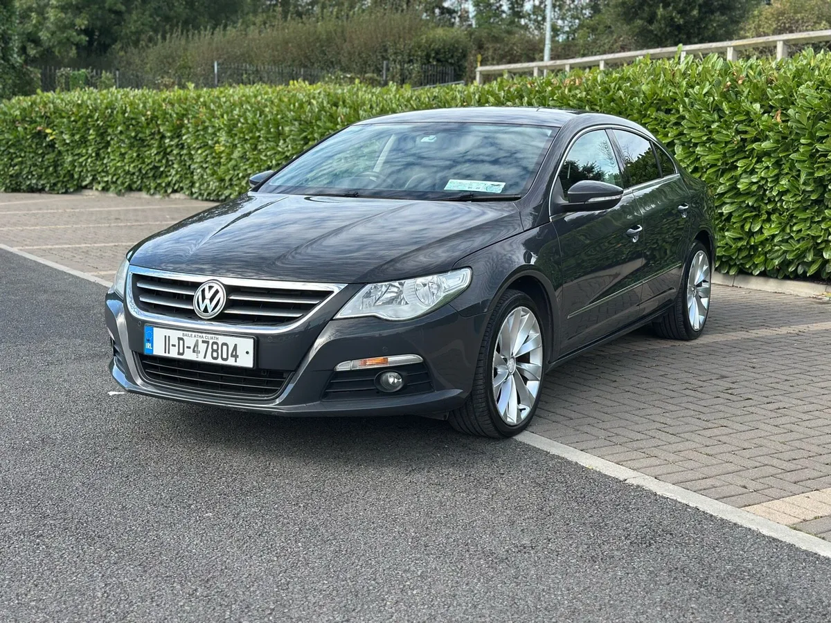 Volkswagen Passat CC 2011 - Image 2